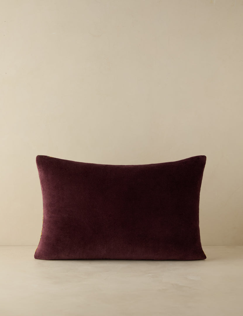 #color::boysenberry #style::lumbar #fill type::with-insert