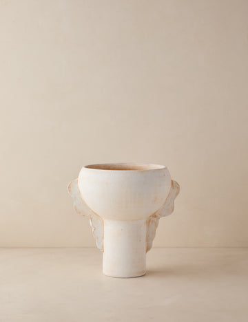 #color::ivory
