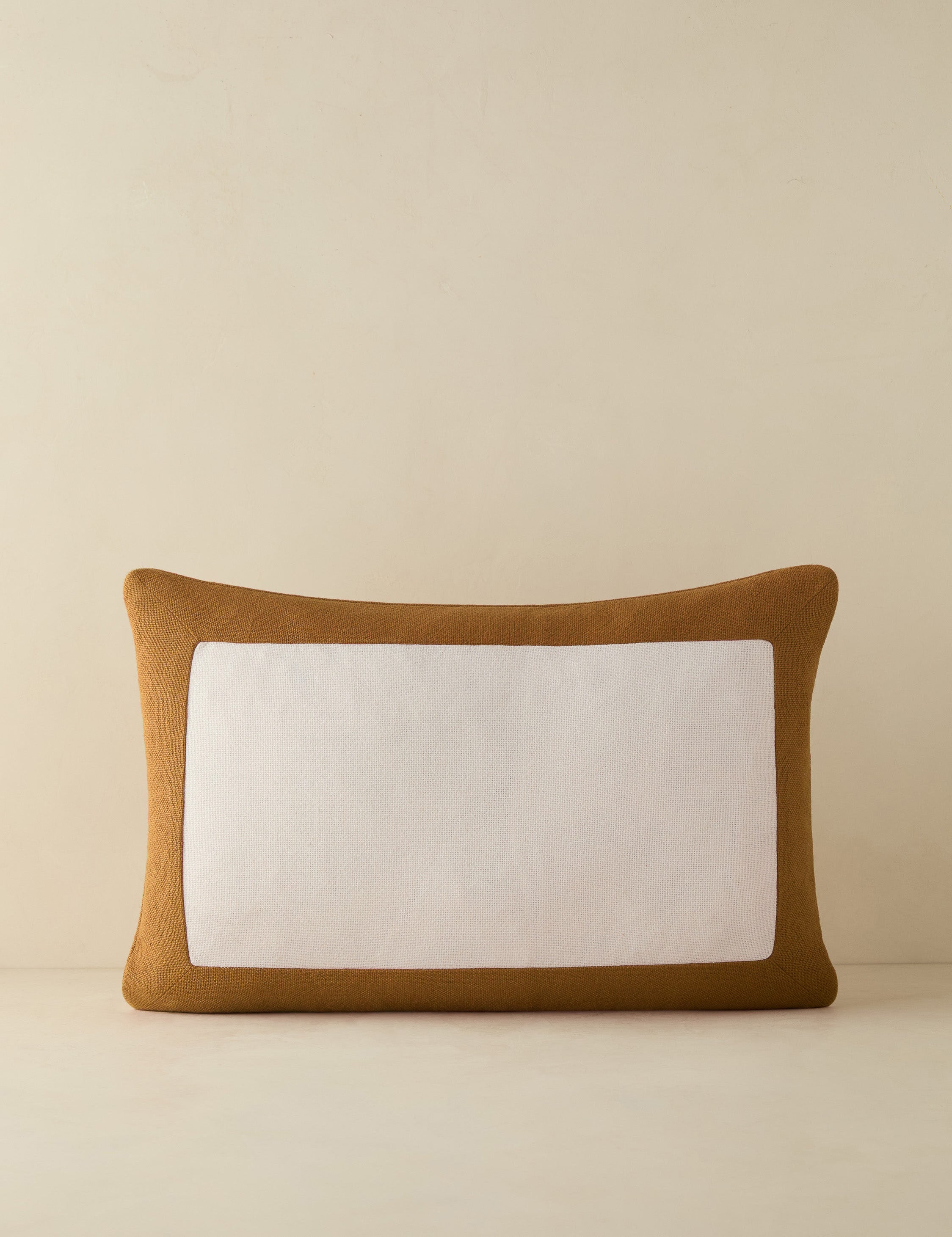 #color::ochre #style::lumbar