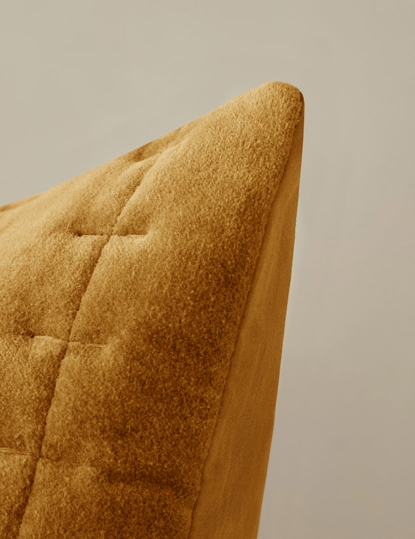 #color::marigold #size::standard #size::king #size::euro