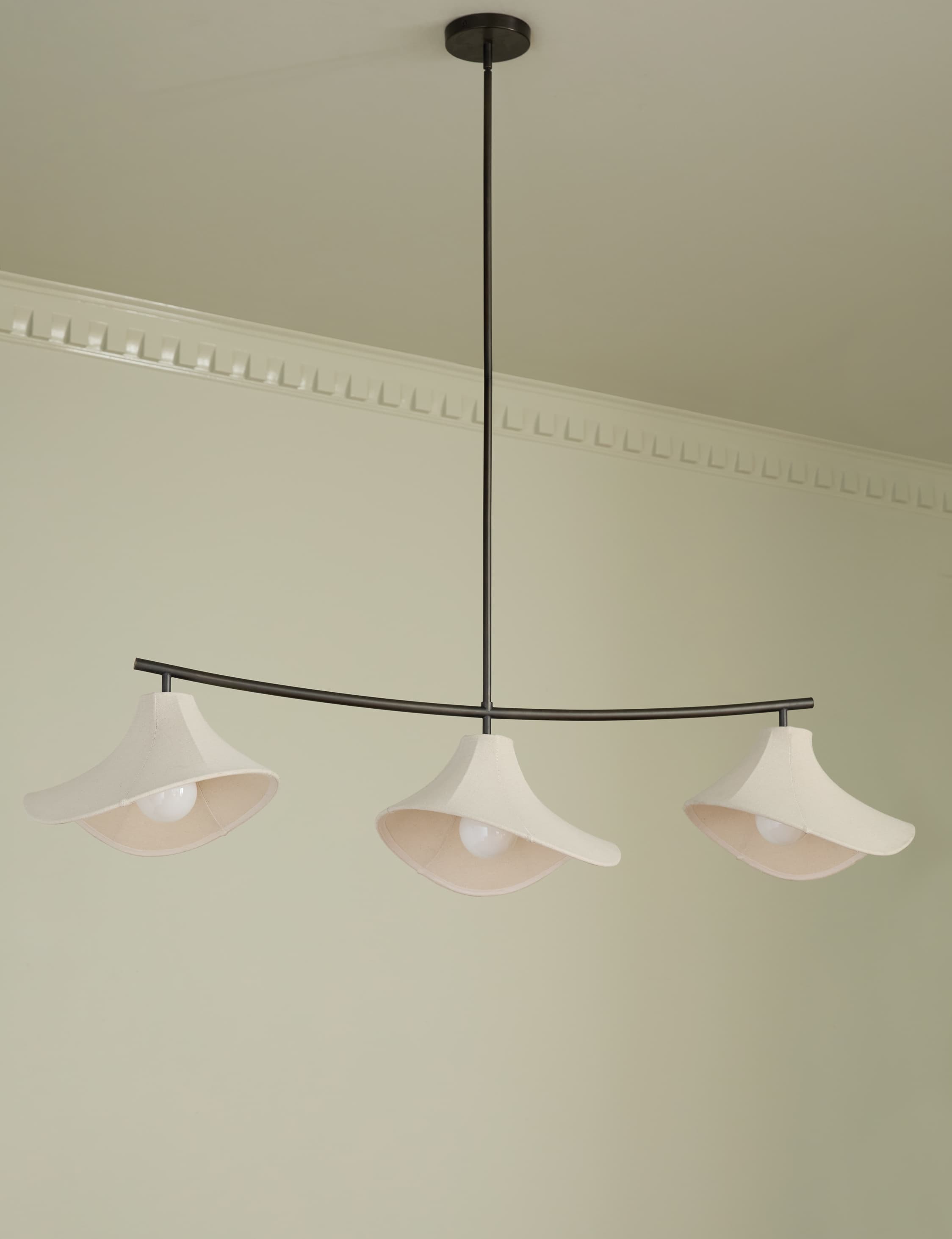 #color::ivory #size::48-w