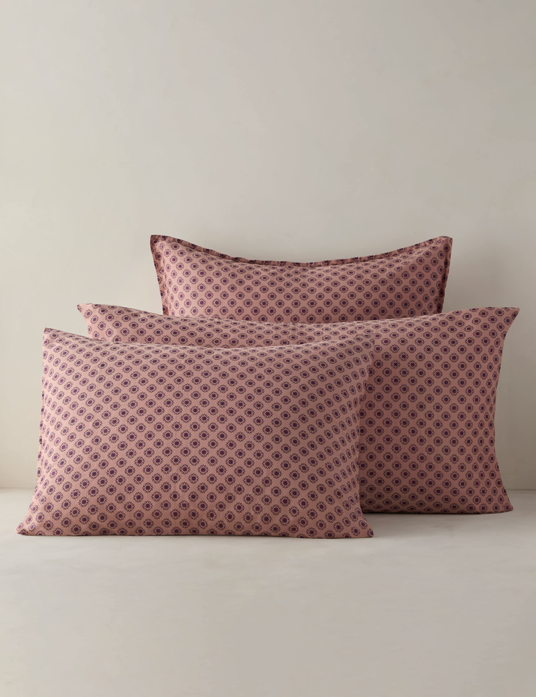 #color::blush #size::euro #size::king #size::standard