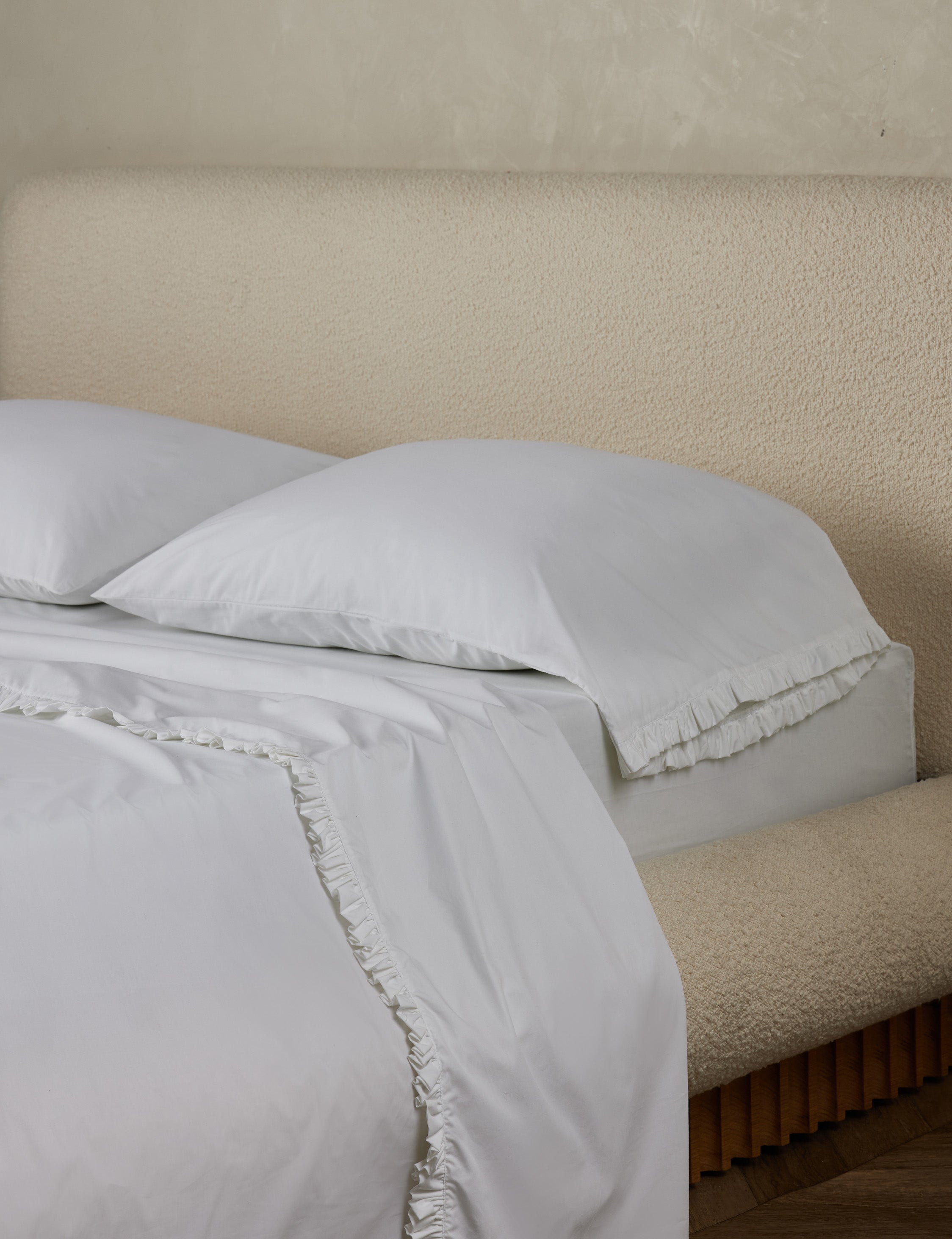 Audrey Ruffle Pillowcase (Set of 2) - Thumbnail 3