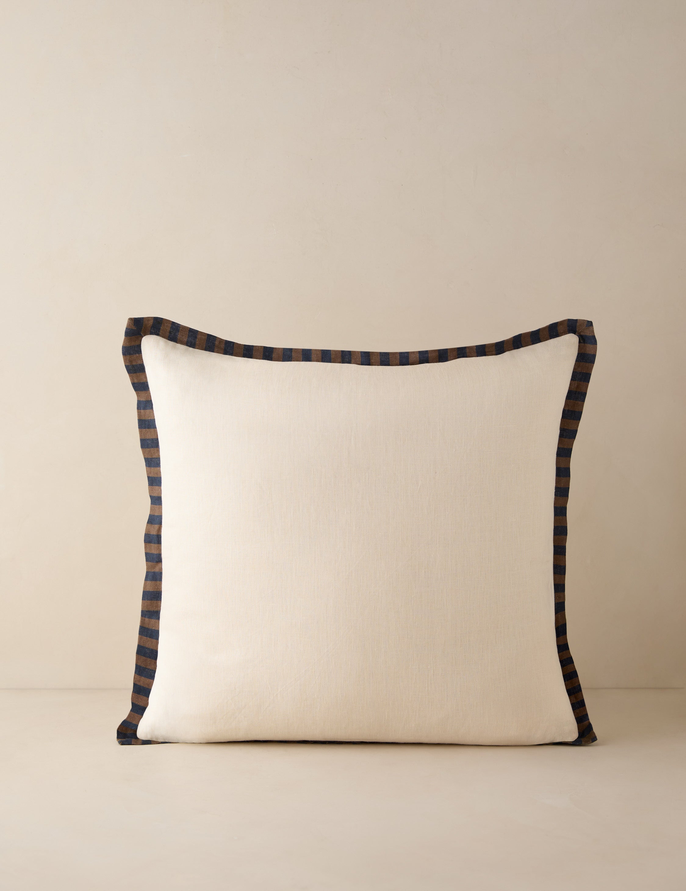 #color::ivory #style::square