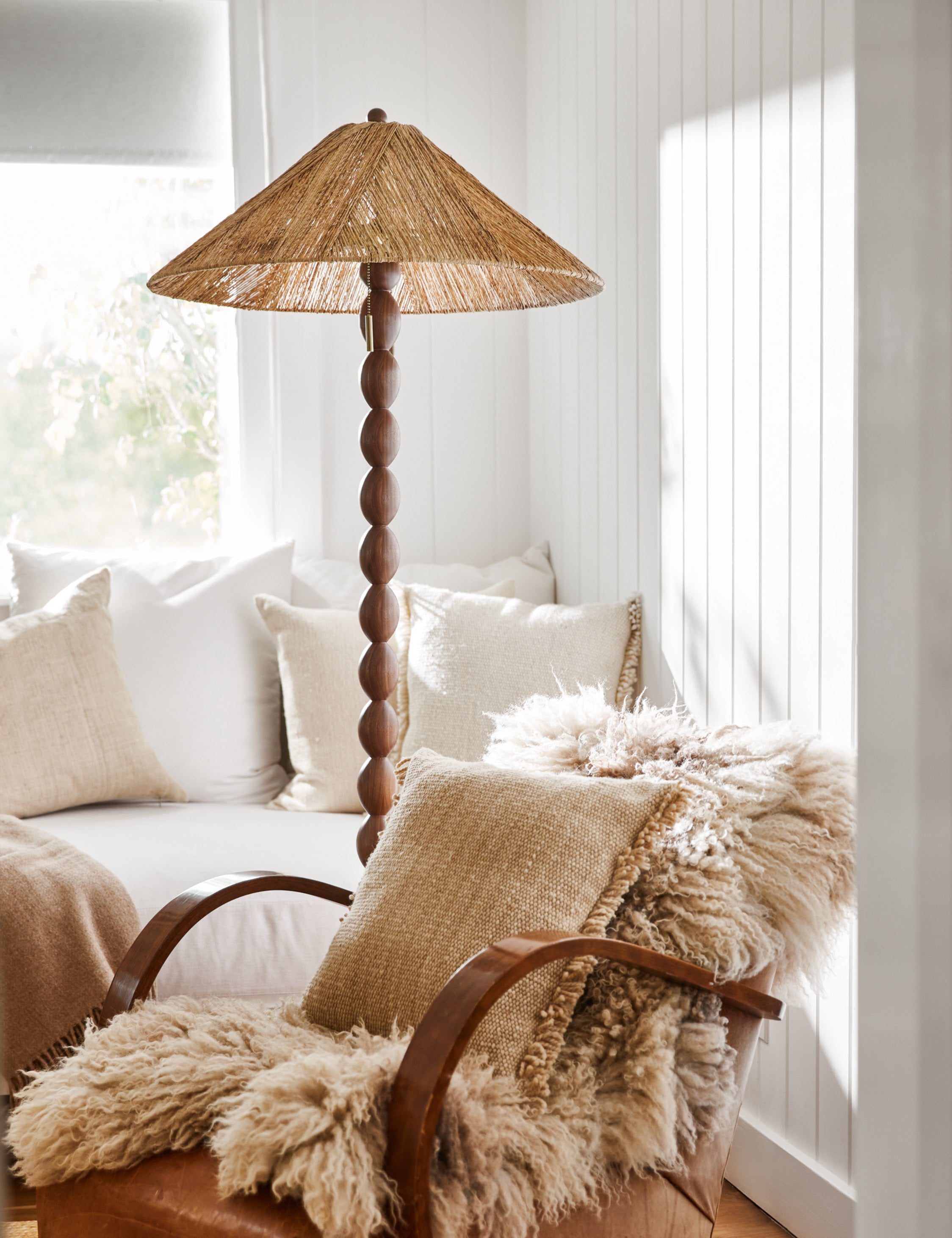 Samina Floor Lamp - Thumbnail 3