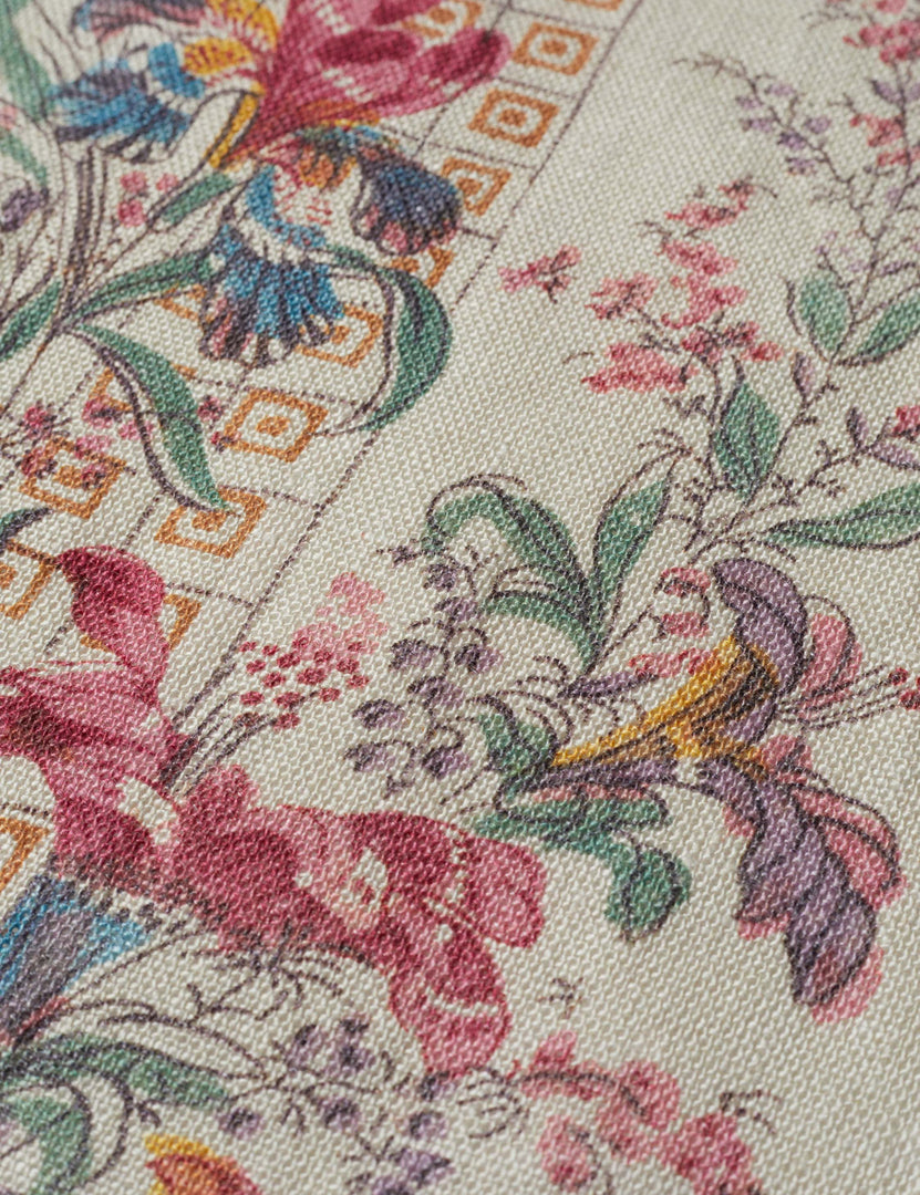 #color::fuchsia-and-gold