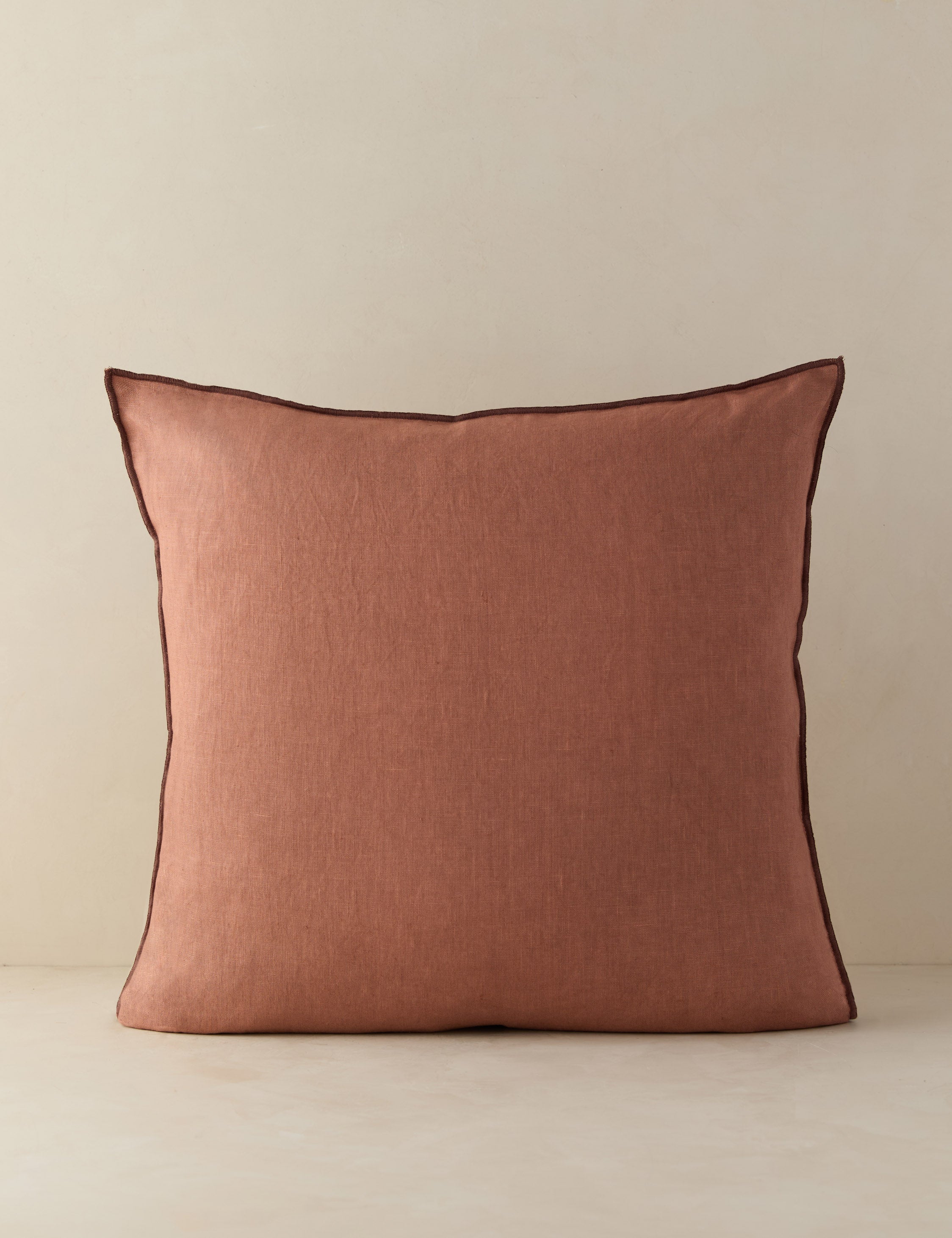 #color::teddy-and-chestnut #style::square