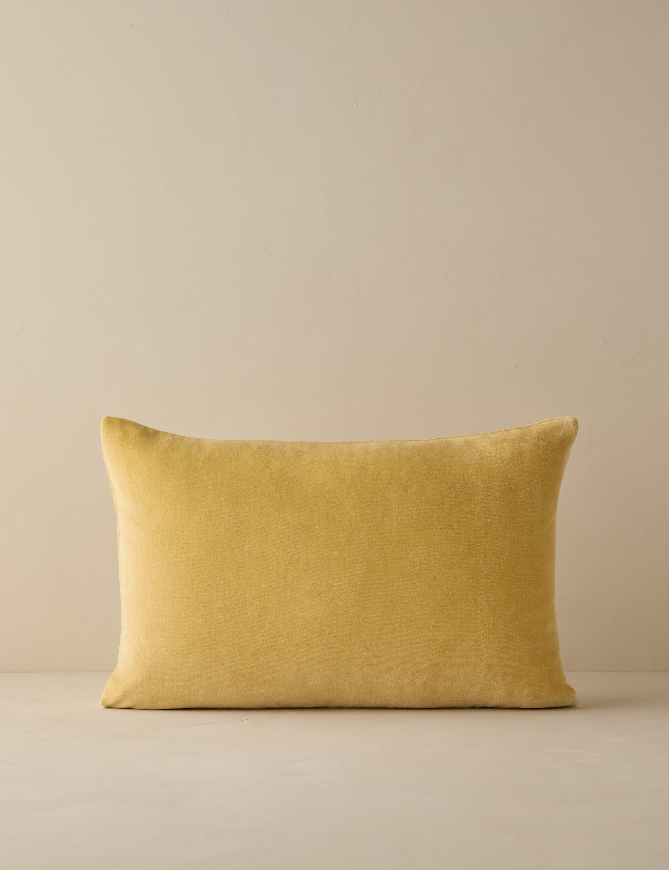#color::buttercream #style::lumbar #fill-type::with-feather-down-insert  #fill-type::pillow-cover-only