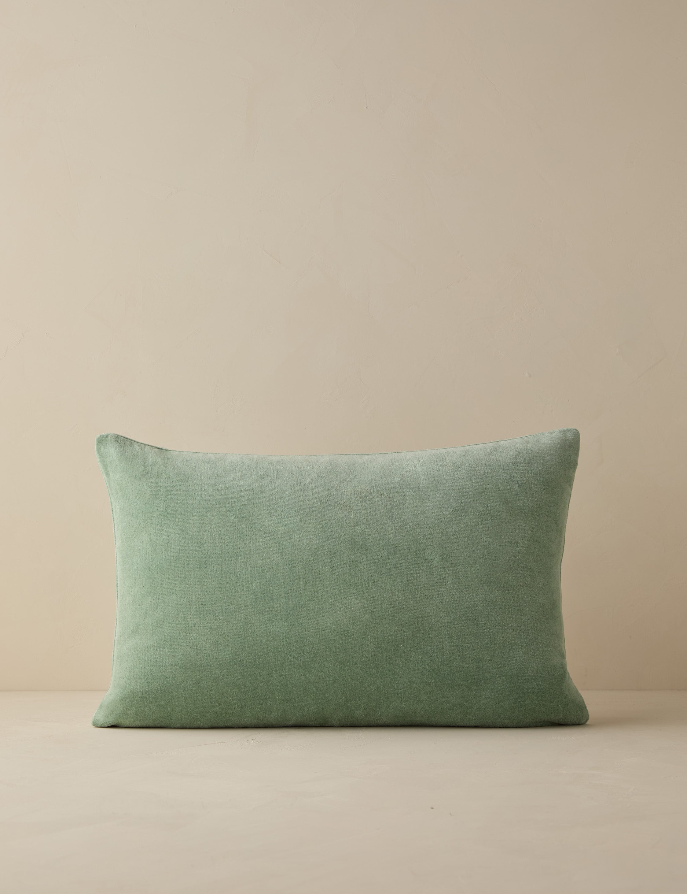 #color::seafoam #style::lumbar #fill-type::with-feather-down-insert  #fill-type::pillow-cover-only
