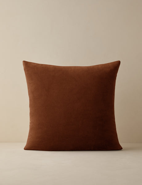 #color::chestnut #style::square  #fill type::with-feather-down-insert  #fill type::pillow-cover-only 