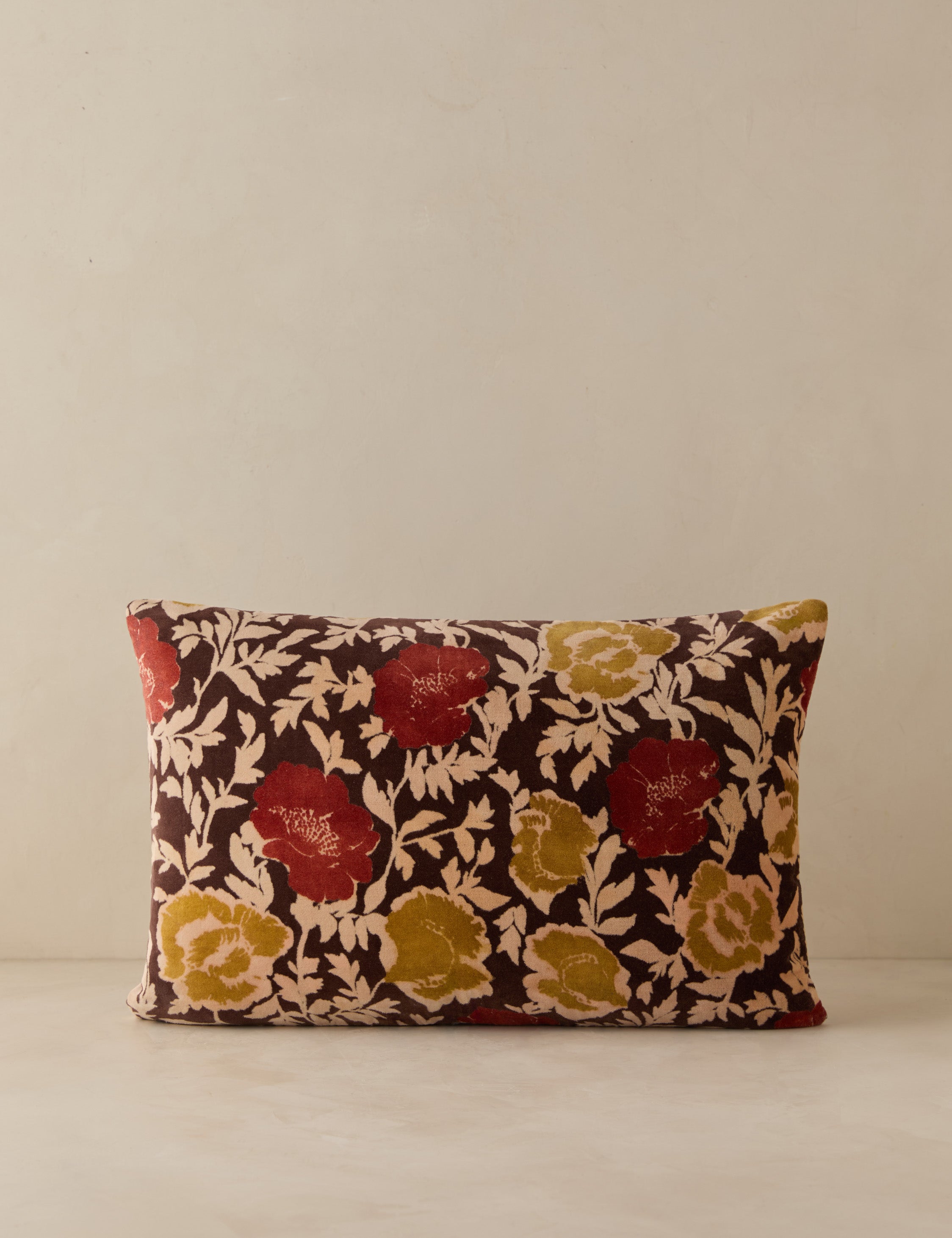 #color::autumn #style::lumbar #fill type::with-insert