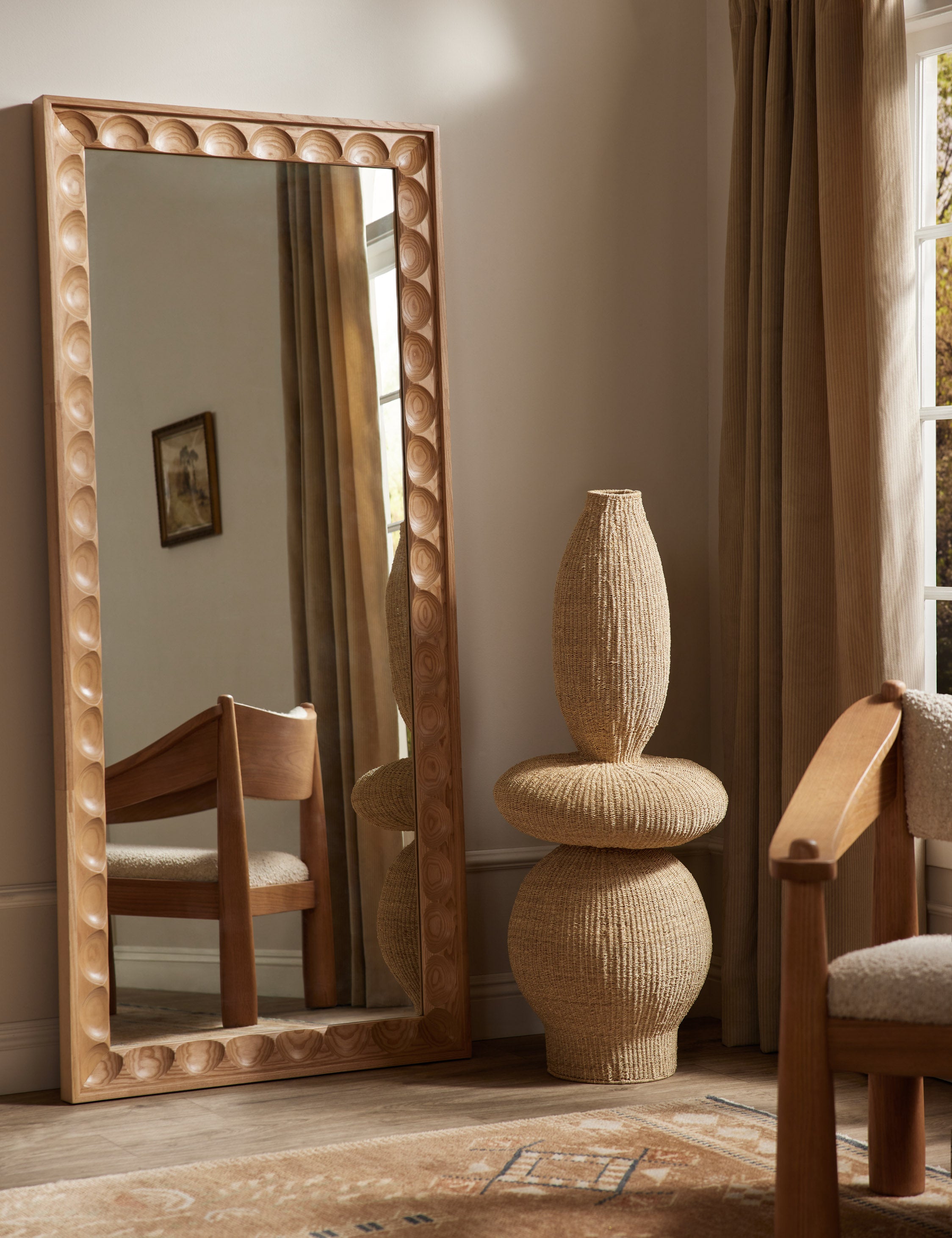 Lilia Decorative Floor Vase - Thumbnail 3