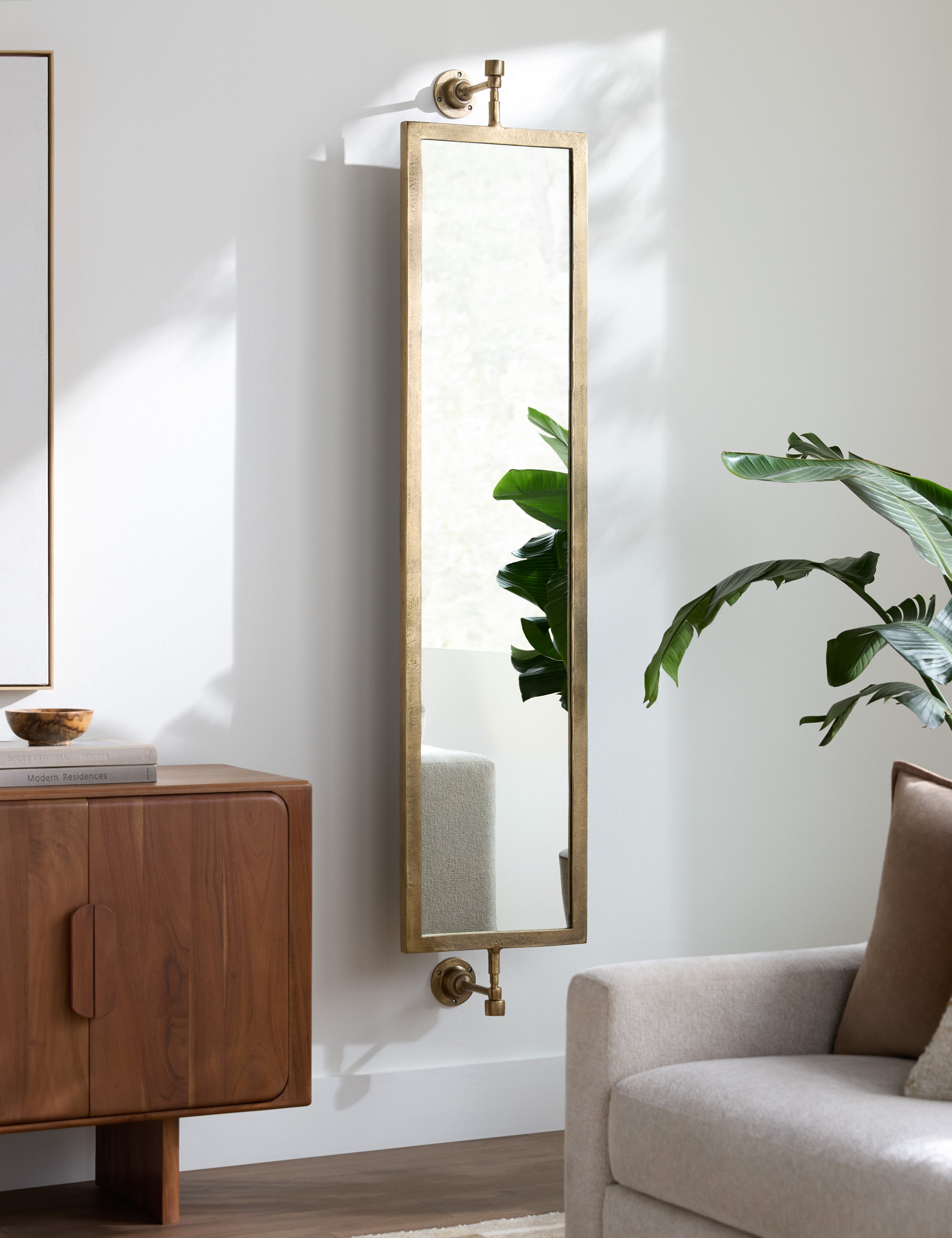Lulu and Georgia Hamil Mirror