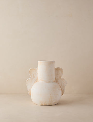 #color::ivory