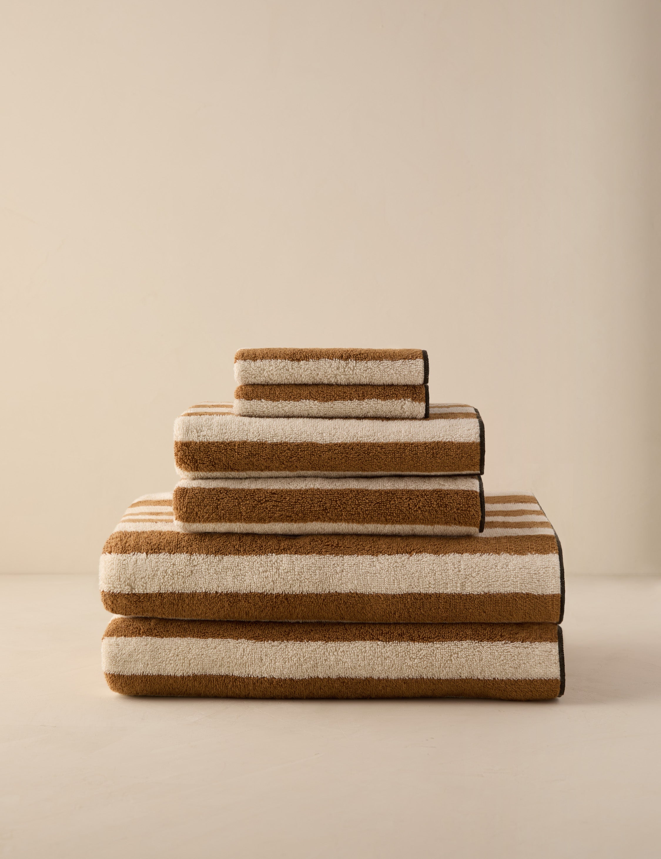 #color::striped-cinnamon #style::bath-towel #style::washcloth #style::hand-towel #style::towel-set