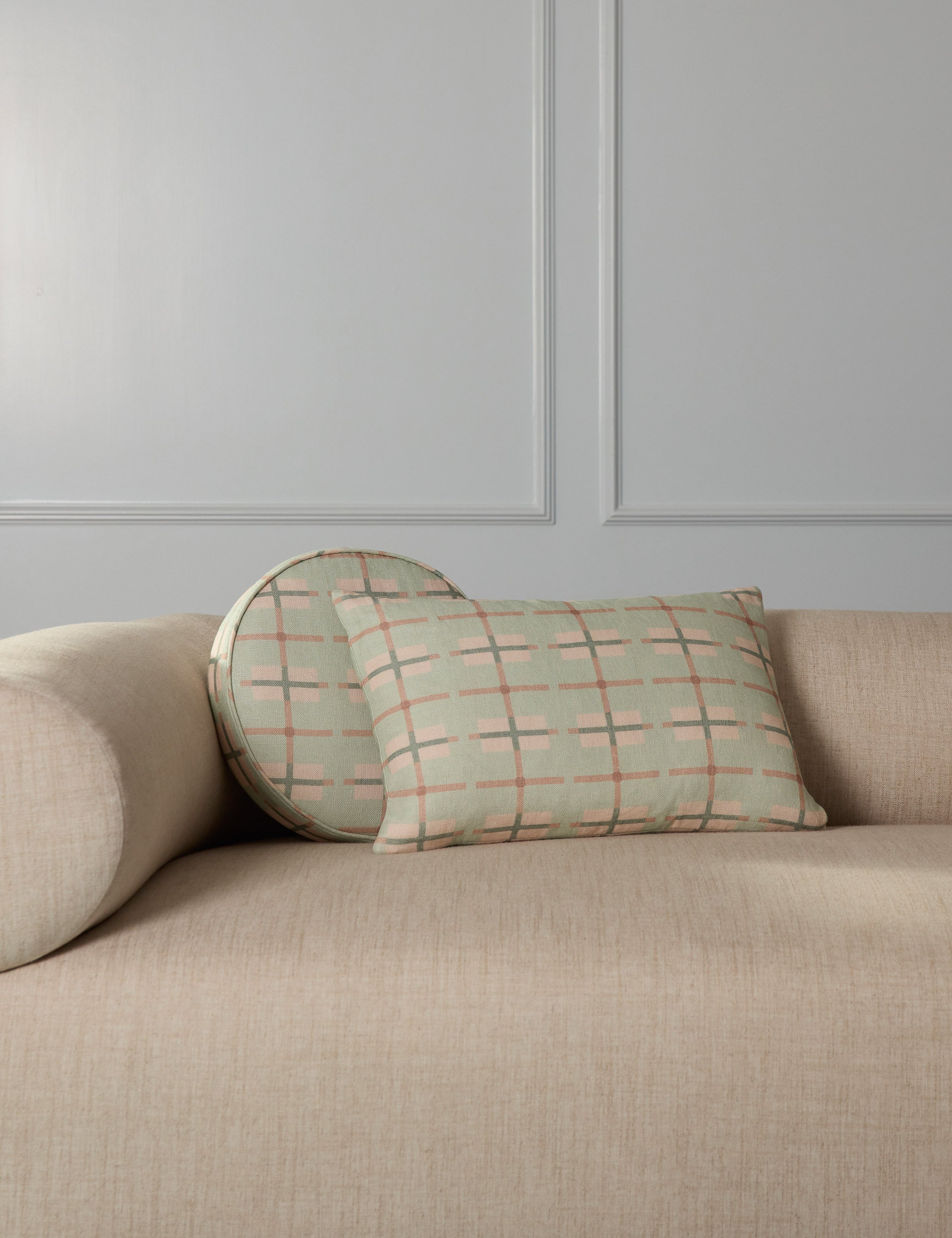 #color::mint #style::lumbar #style::round