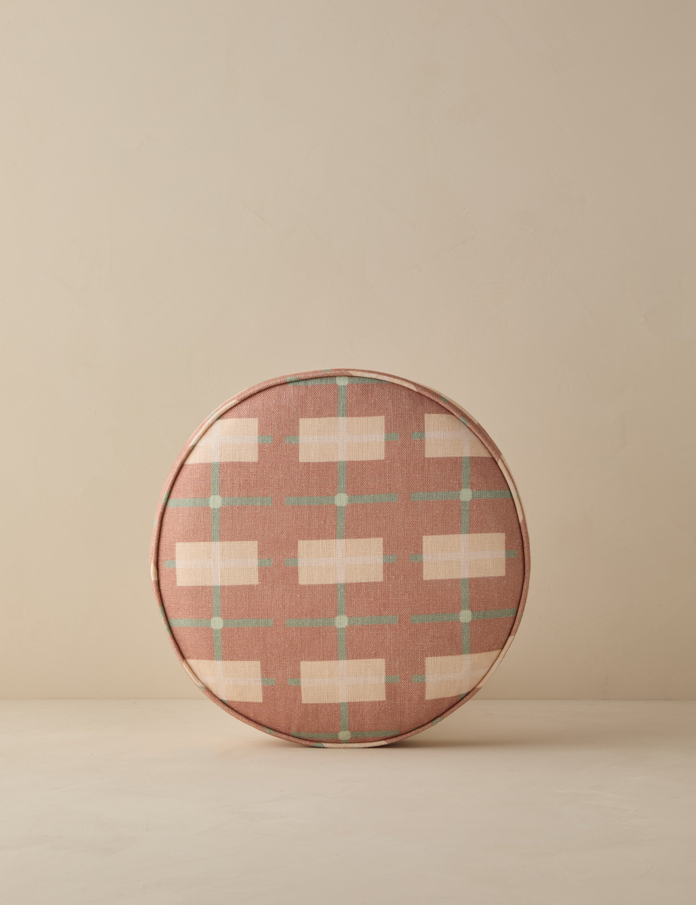 #color::clay #style::round