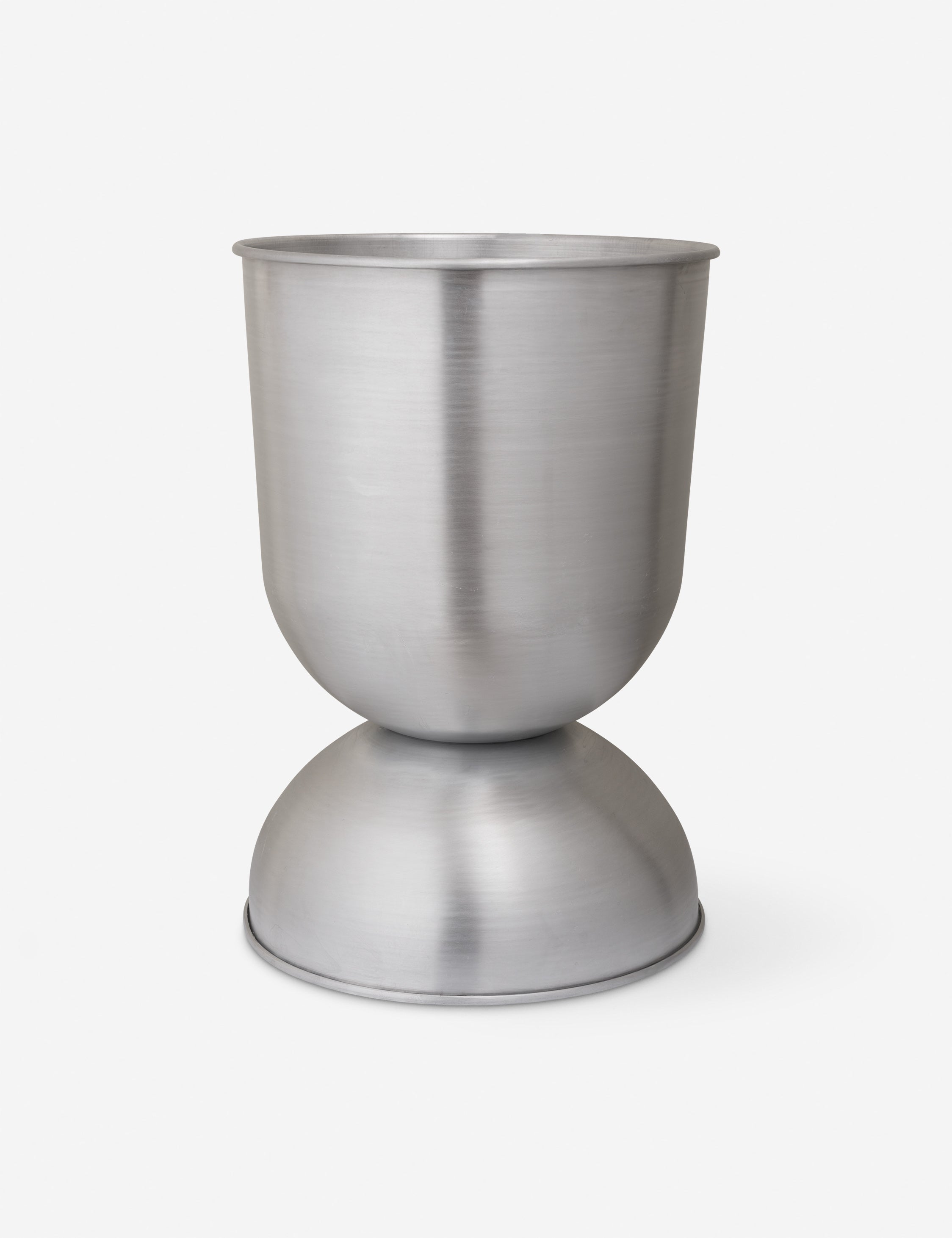 #color::chrome #style::extra-large