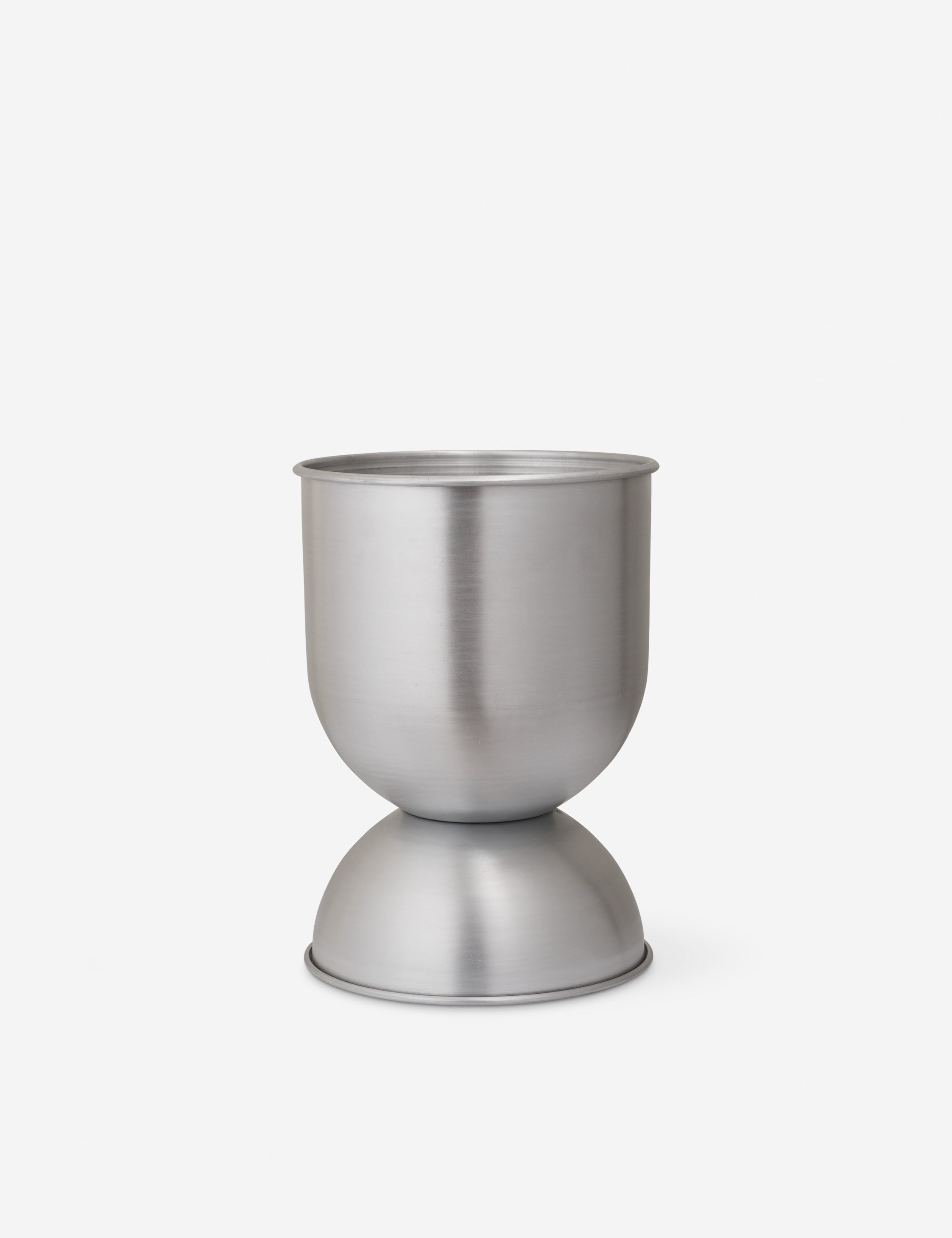 #color::chrome #style::medium