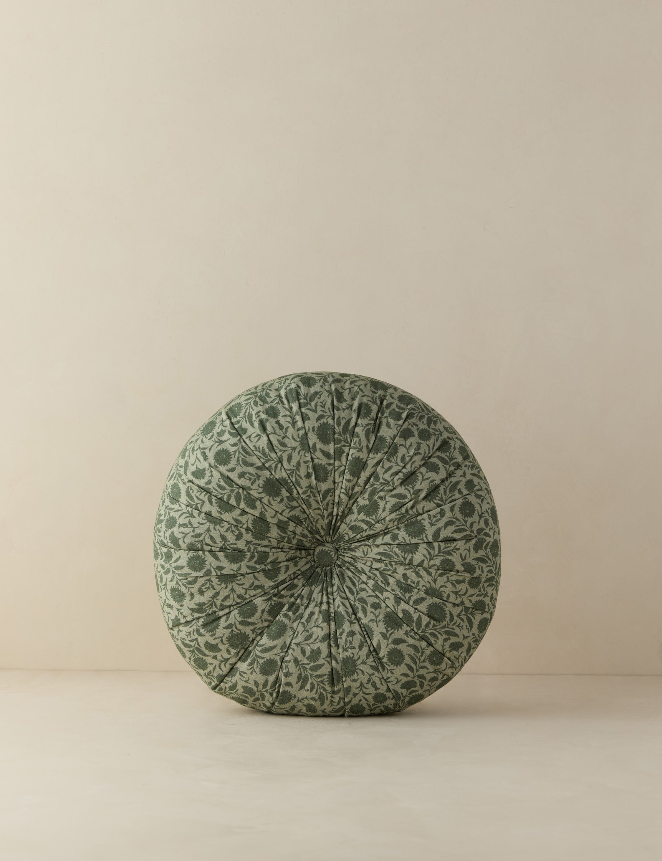 #color::sage-and-eucalyptus #style::tufted-round