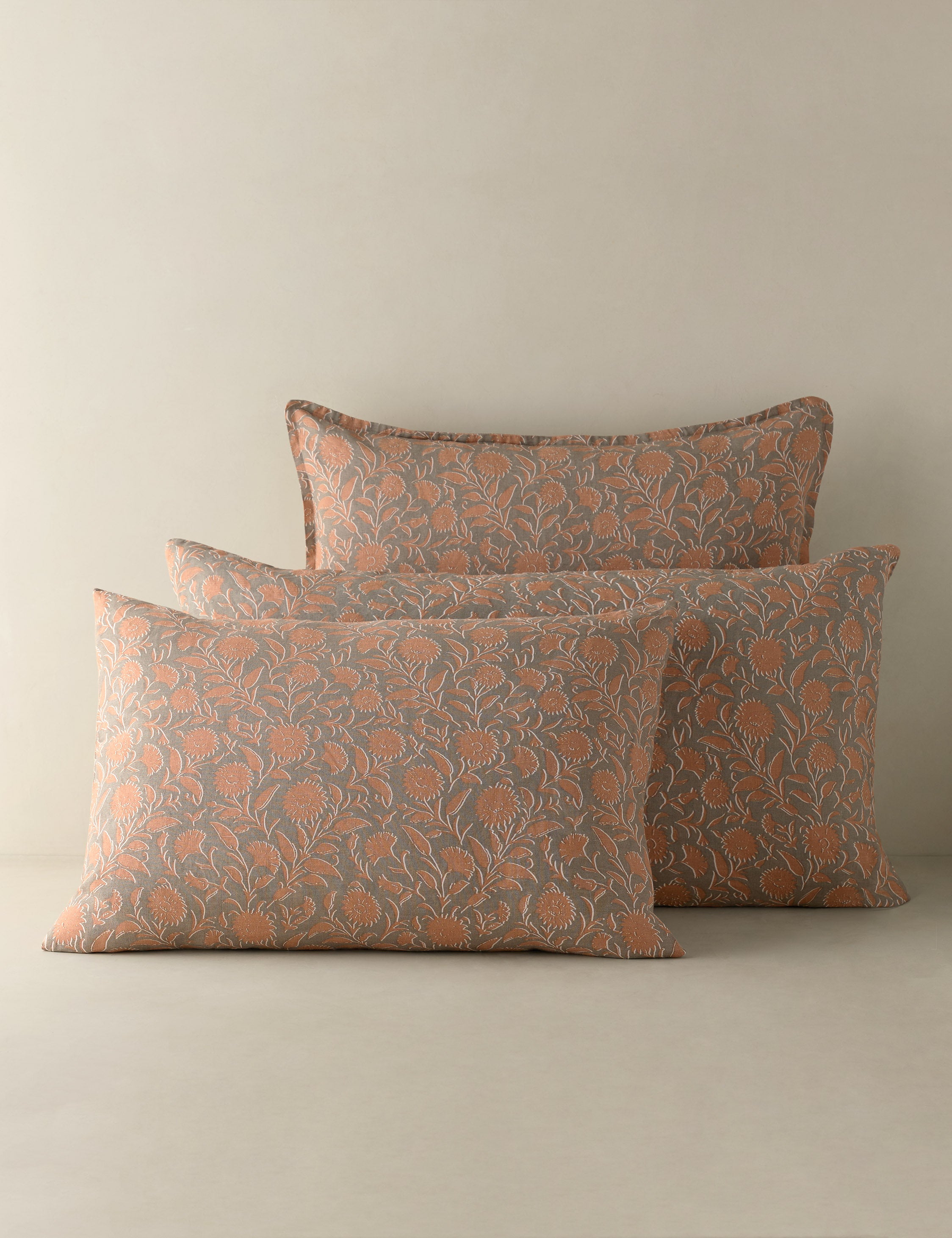#color::blush-and-jade #size::standard #size::king #size::euro