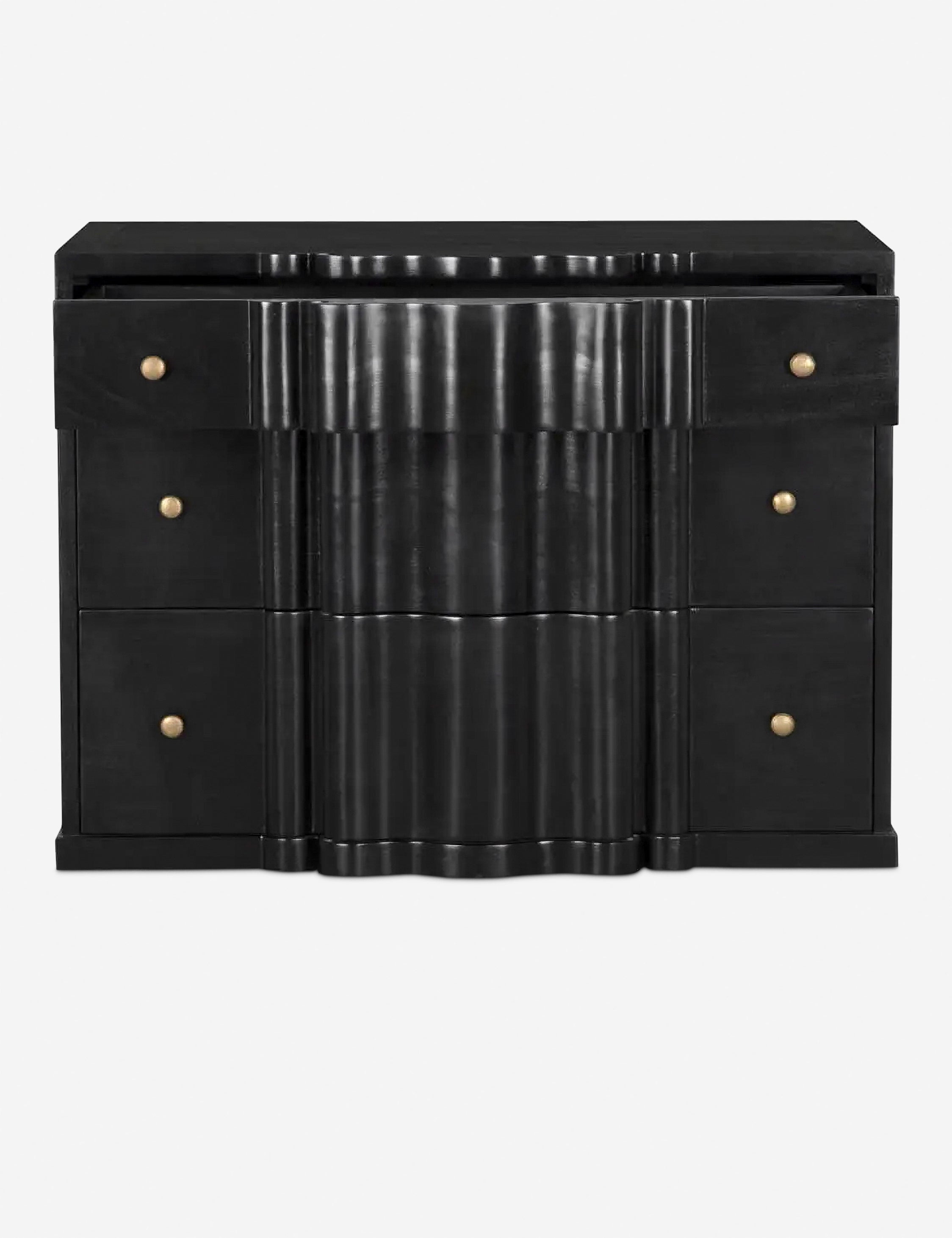 Osanne Dresser - Thumbnail 3