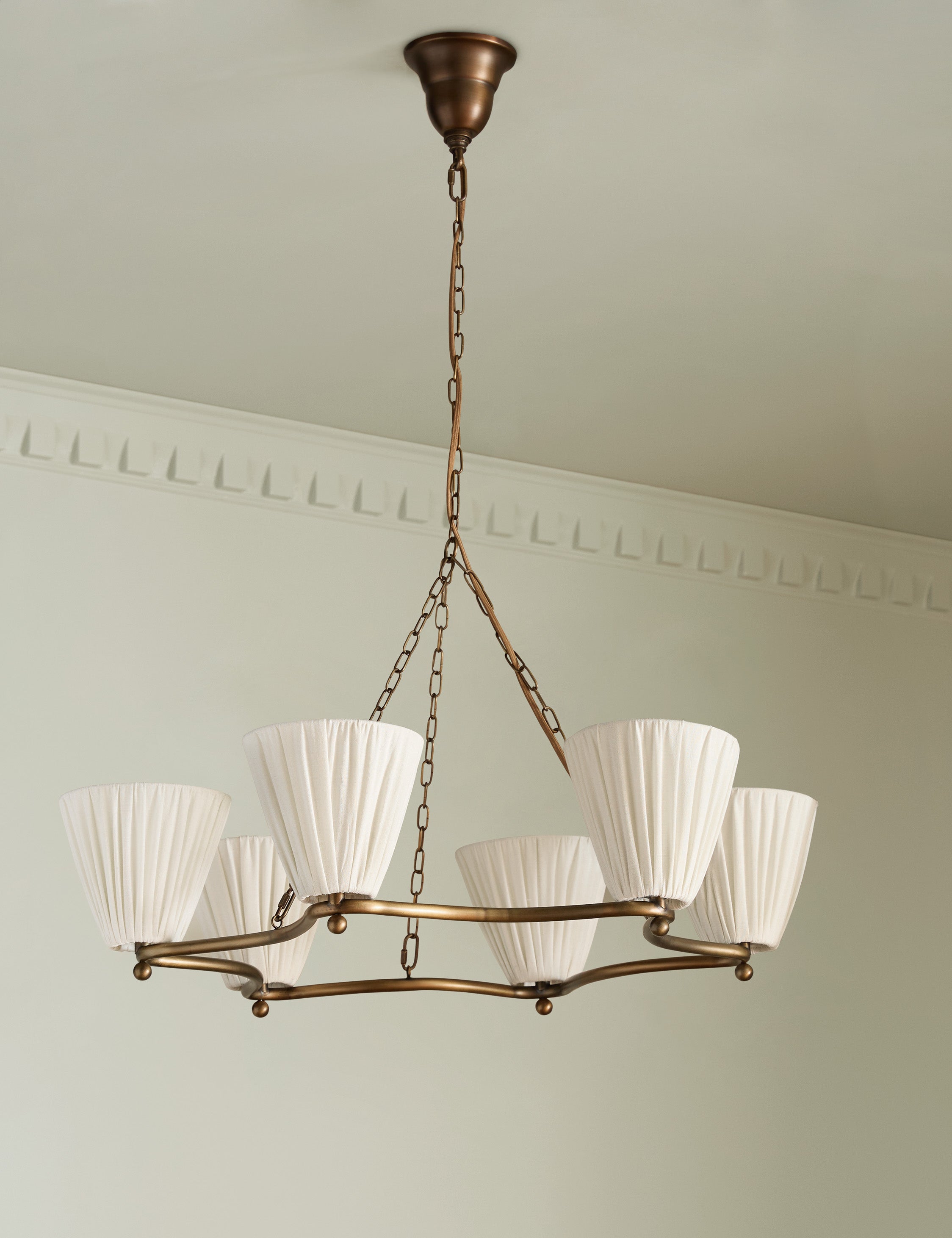 #color::antique-brass #size::32-dia
