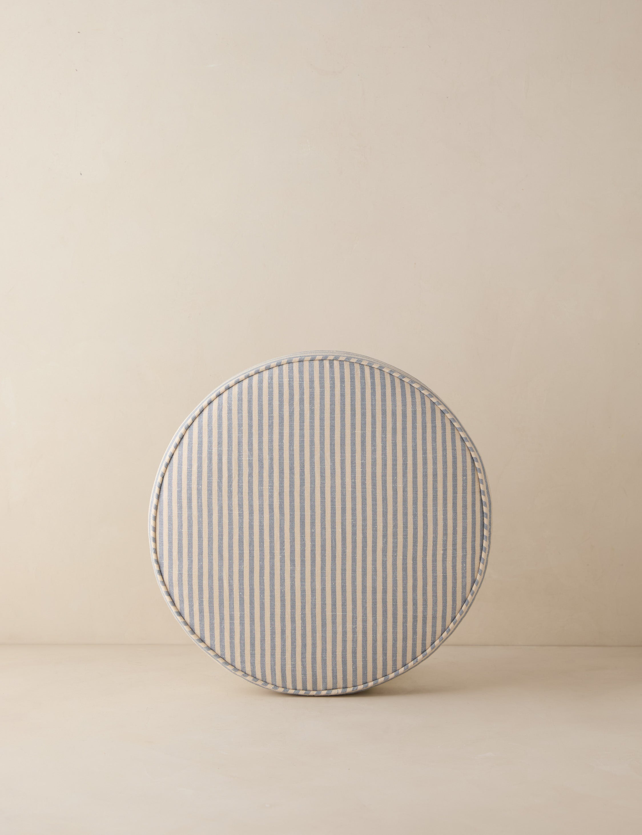 #color::blue #style::disc