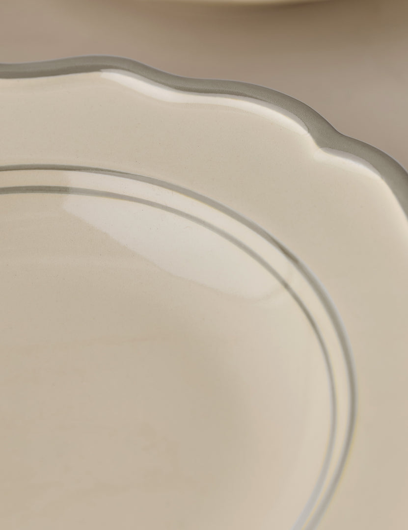 #color::silvia-in-gray #style::12-piece-set-with-pasta-bowl