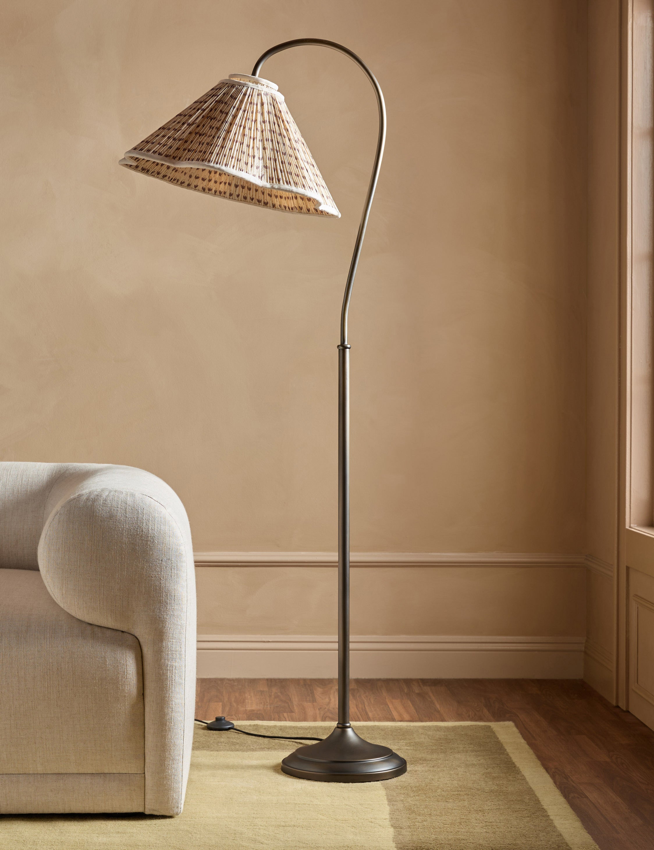 #color::Poiret-and-Antique-Bronze