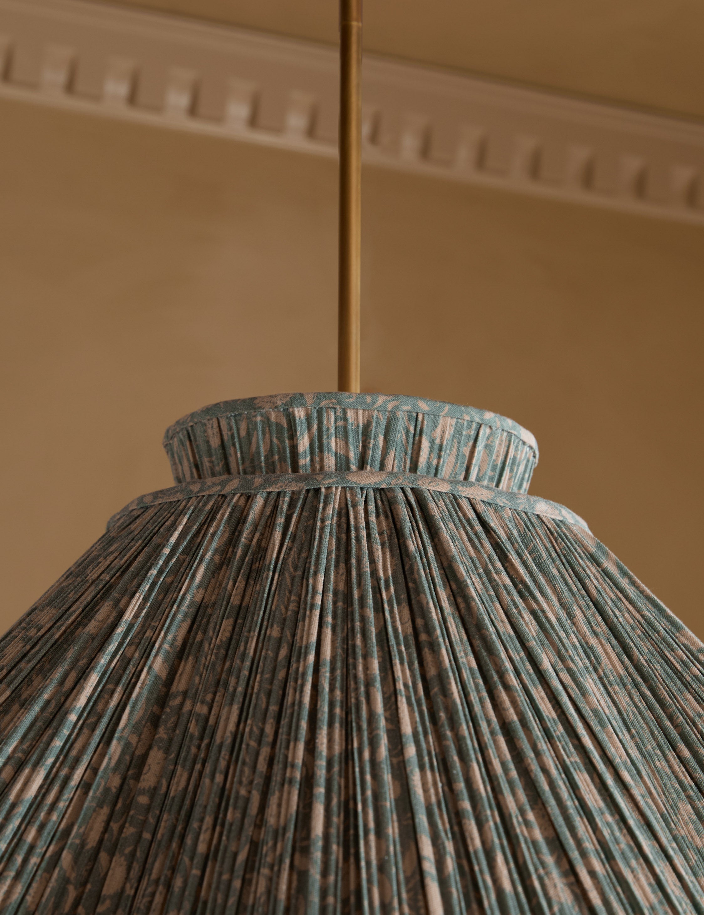 Lulu and Georgia Jordan Floor Lamp - Thumbnail 4