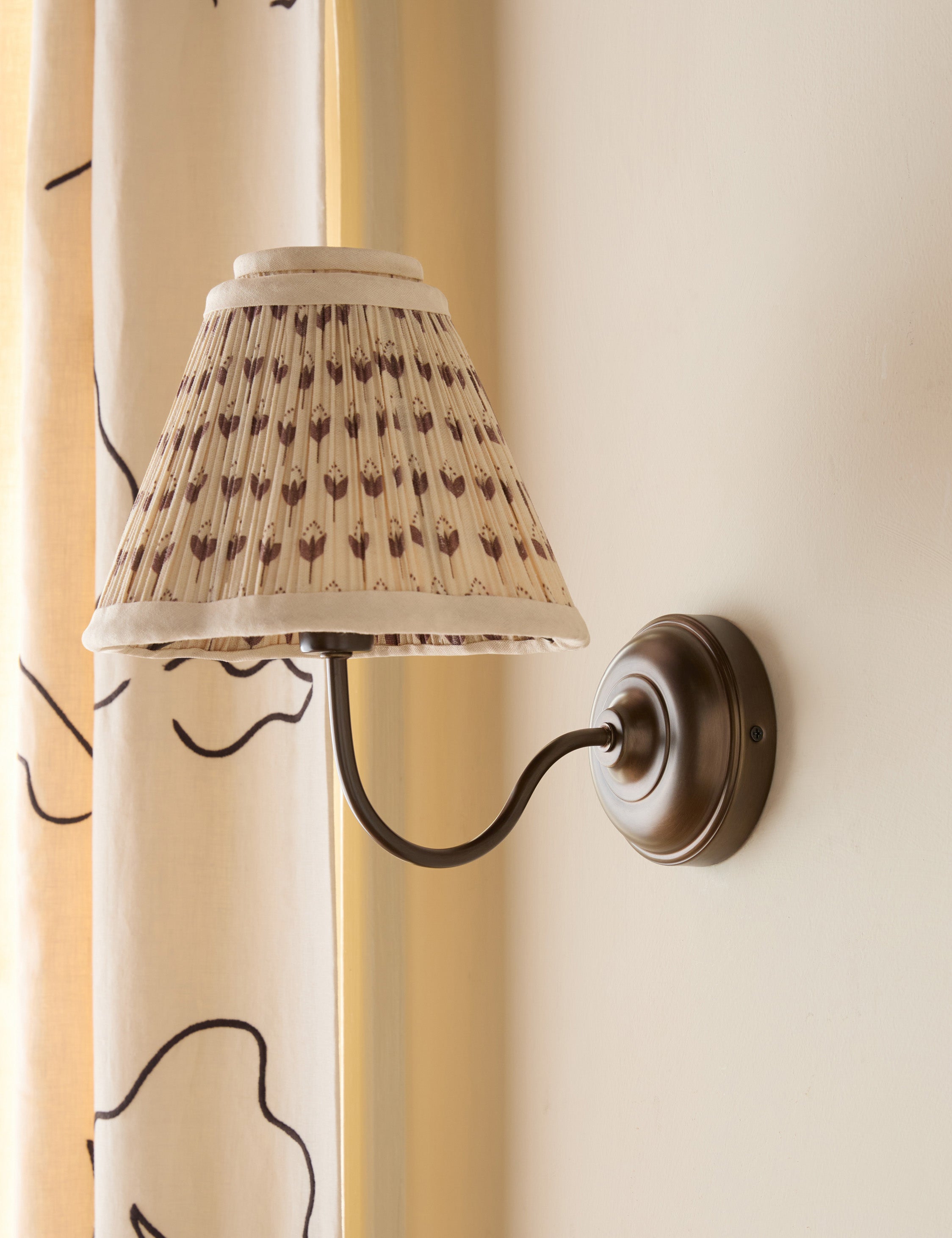 Lulu and Georgia Jordan Sconce