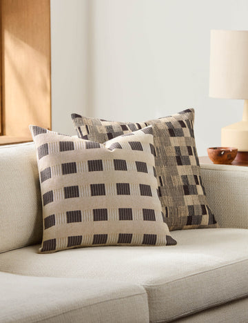 #color::brown #size::18--x-18-- #size::20--x-20-- #size::22--x-22-- #insert::polyester #insert::down