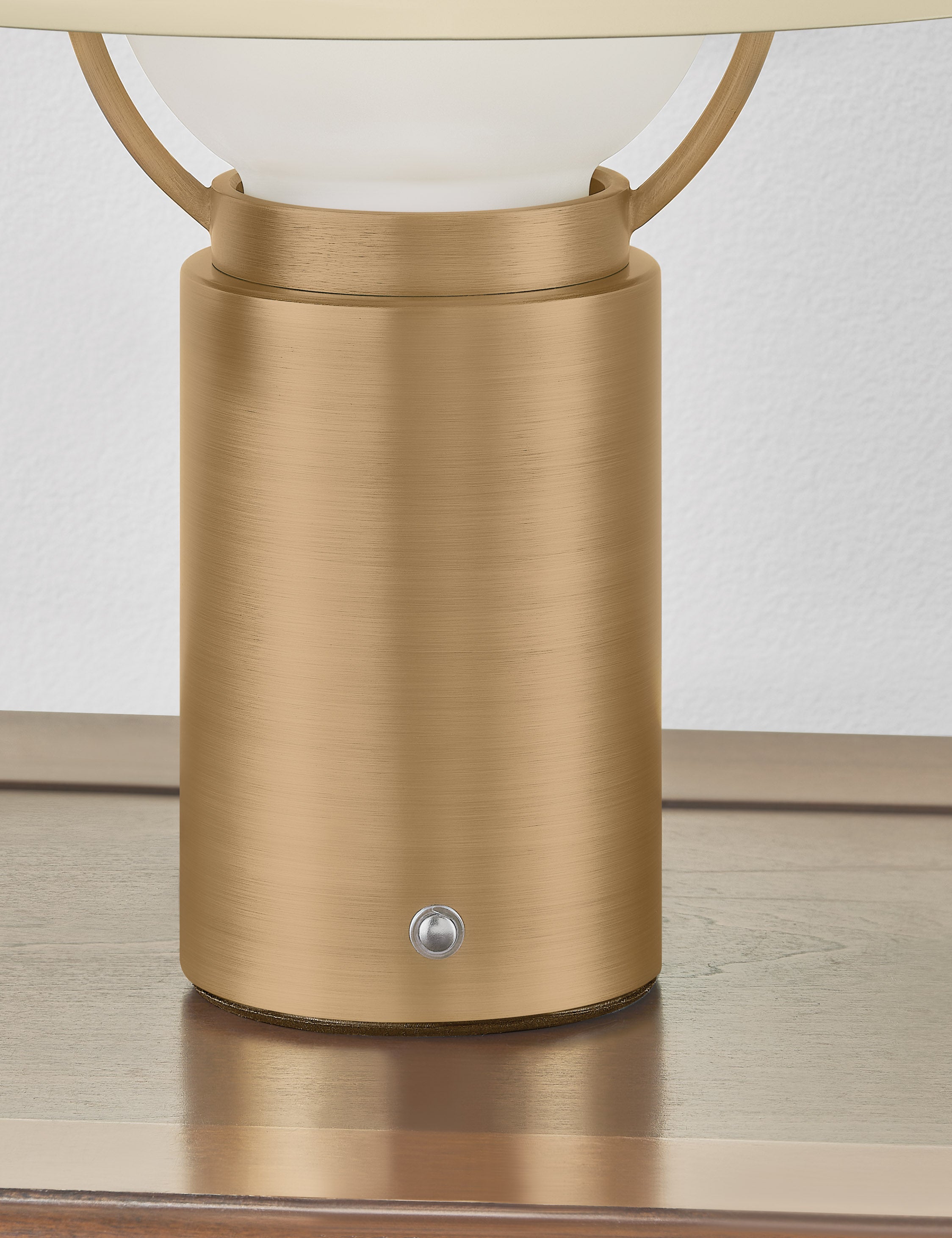 Leland Cordless Table Lamp - Thumbnail 4