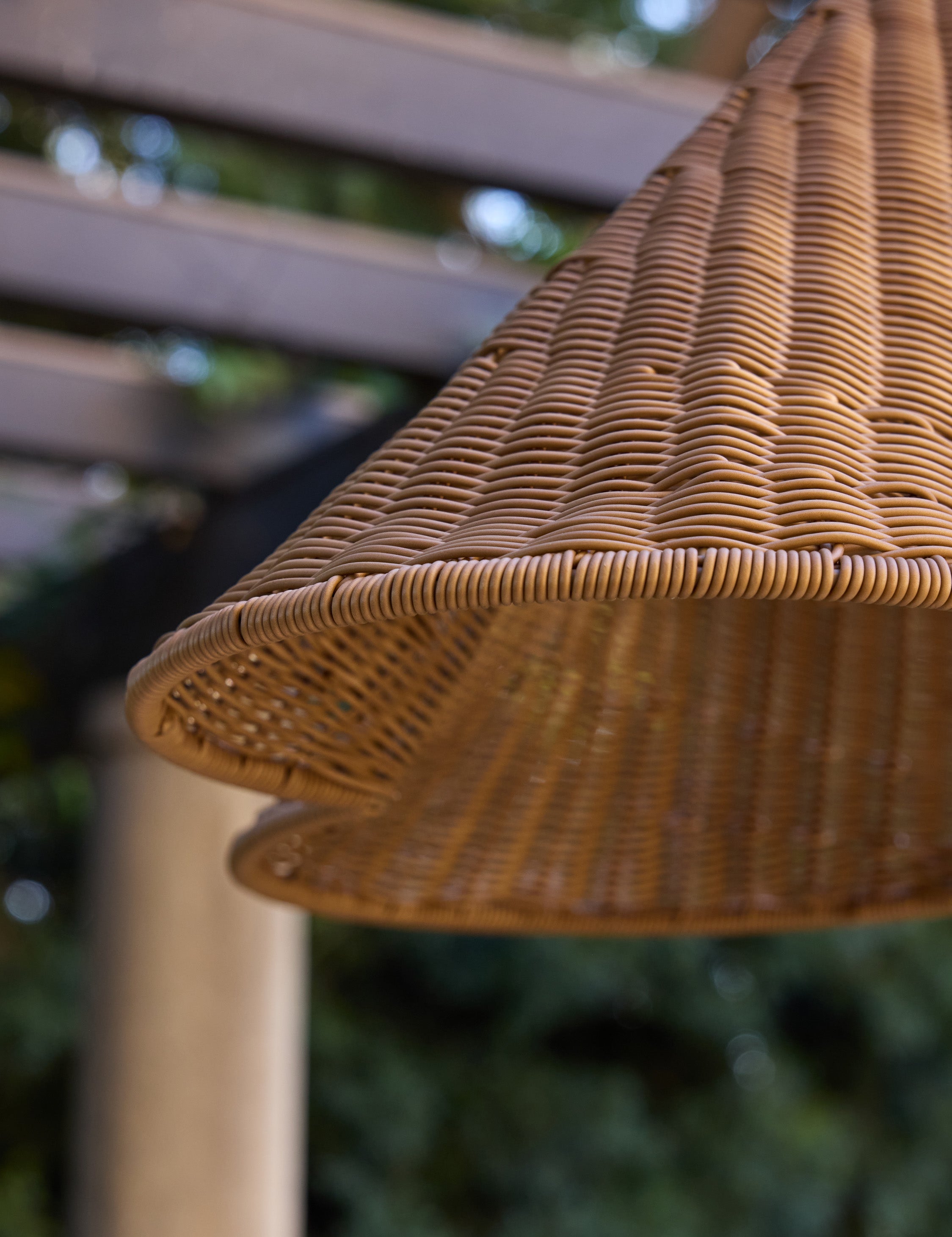 Lulu and Georgia Kalani Outdoor Pendant Light - Thumbnail 4