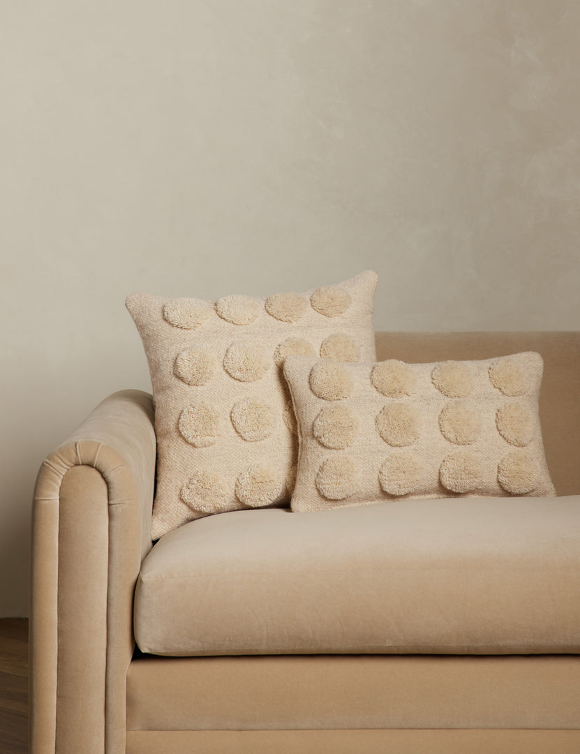 #style::lumbar | Kohta tufted dot pattern wool square and lumbar throw pillows