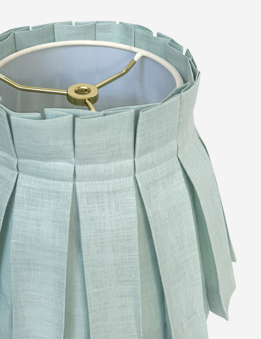 #color::seafoam #size::small #size::large