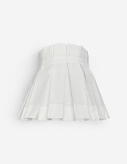 #color::white #size::small