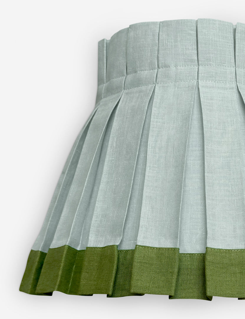 #color::seafoam-and-forest #size::small #size::large