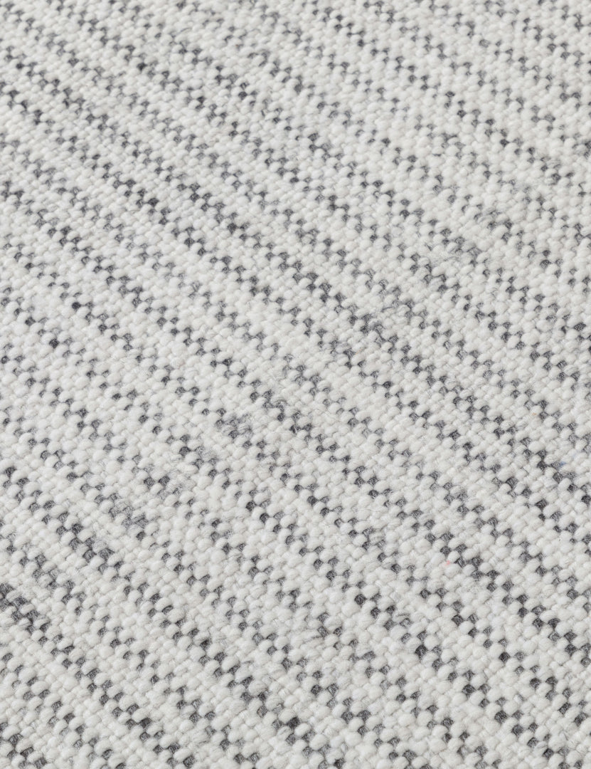 #color::gray #size::2--x-3- #size::2-3--x-8--runner #size::3--x-5- #size::5--x-7-6- #size::7-6--x-9-6-