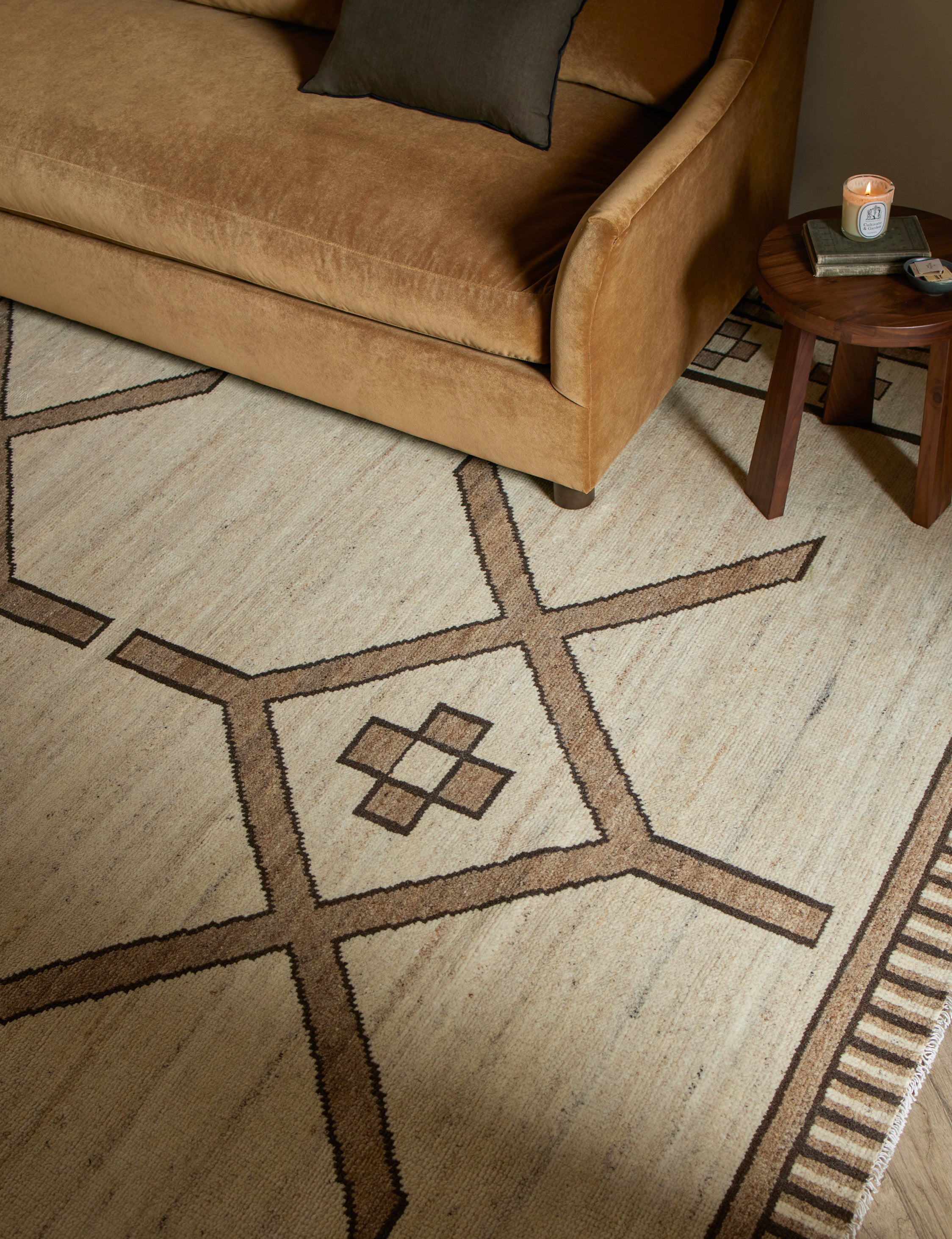 Leyli Hand-Knotted Wool Rug