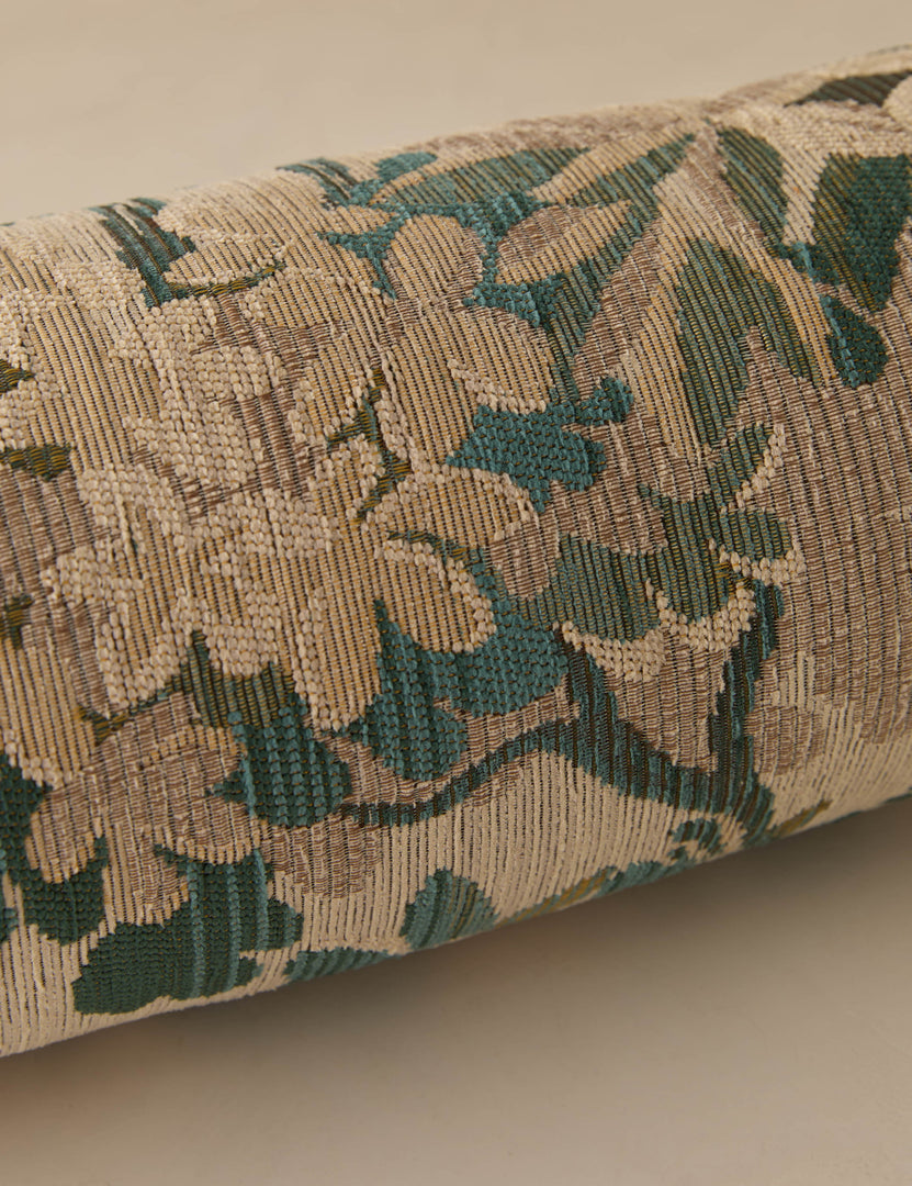 #color::jade #style::bolster #fill type::with-insert