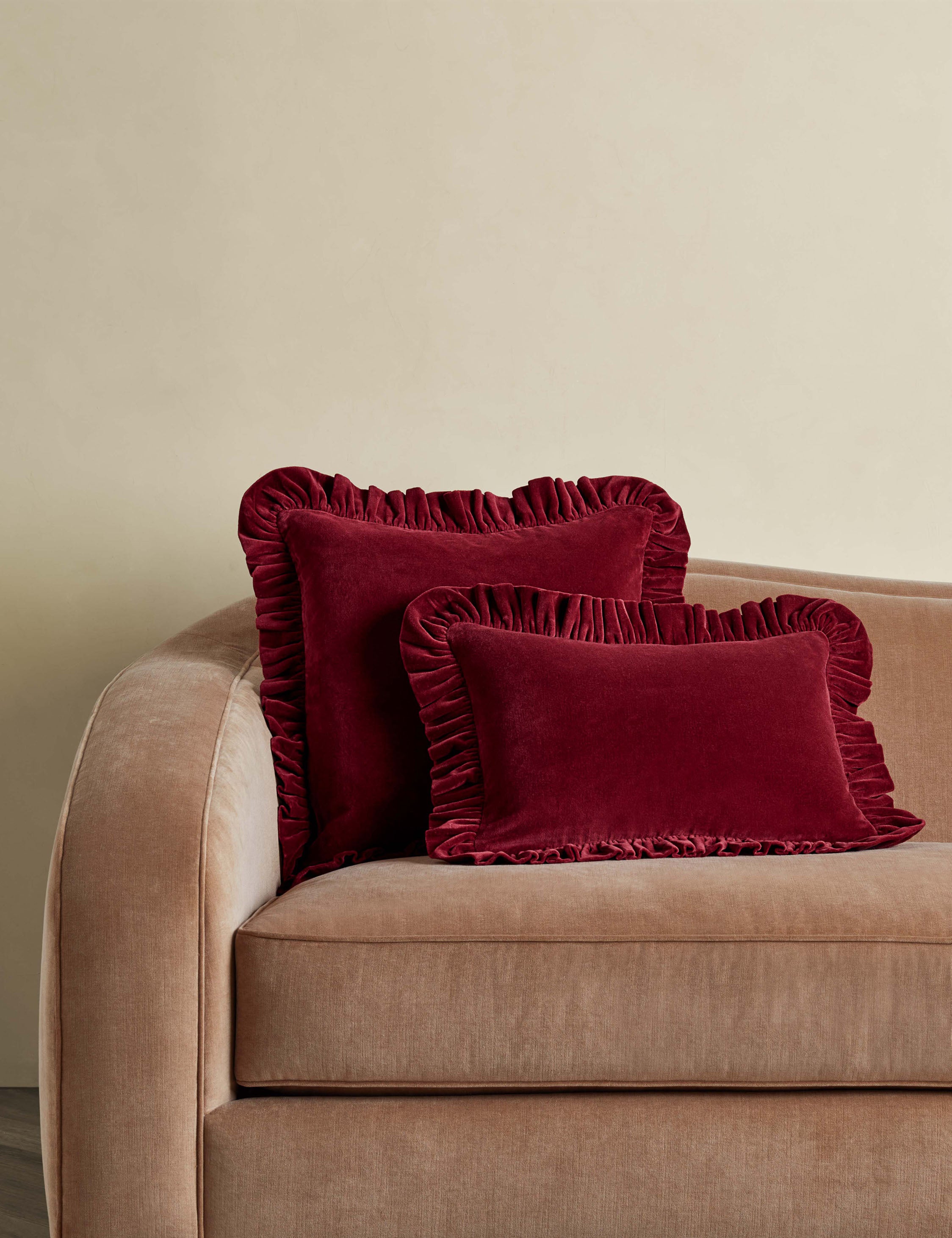 #color::cherry #style::square #style::lumbar #fill type::with-feather-down-insert #fill type::pillow-cover-only 