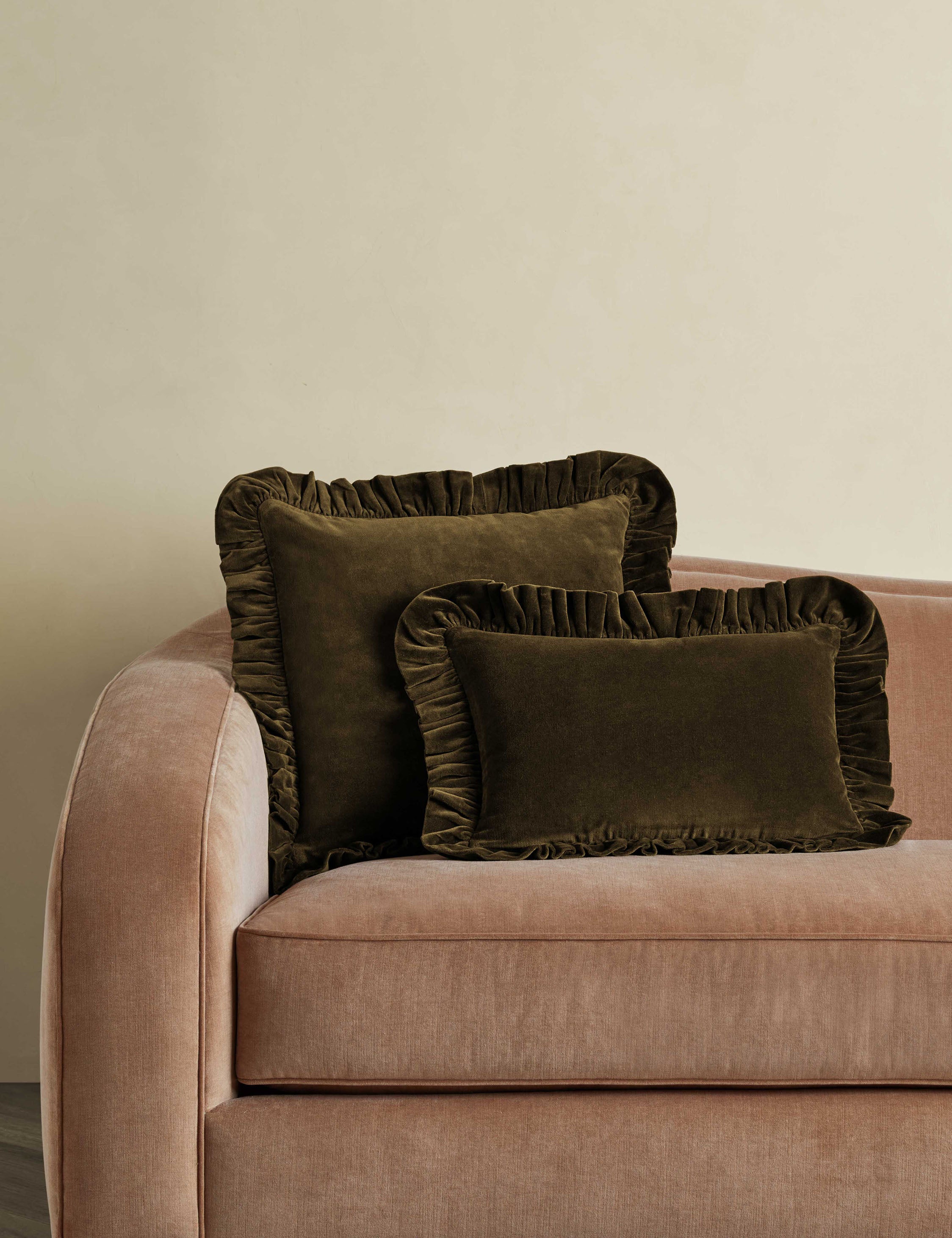 #color::olive #style::square #style::lumbar #fill type::with-feather-down-insert #fill type::pillow-cover-only 