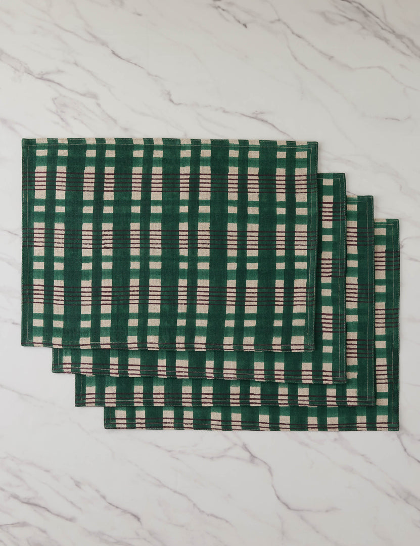 #color::green #style::placemat--set-of-4