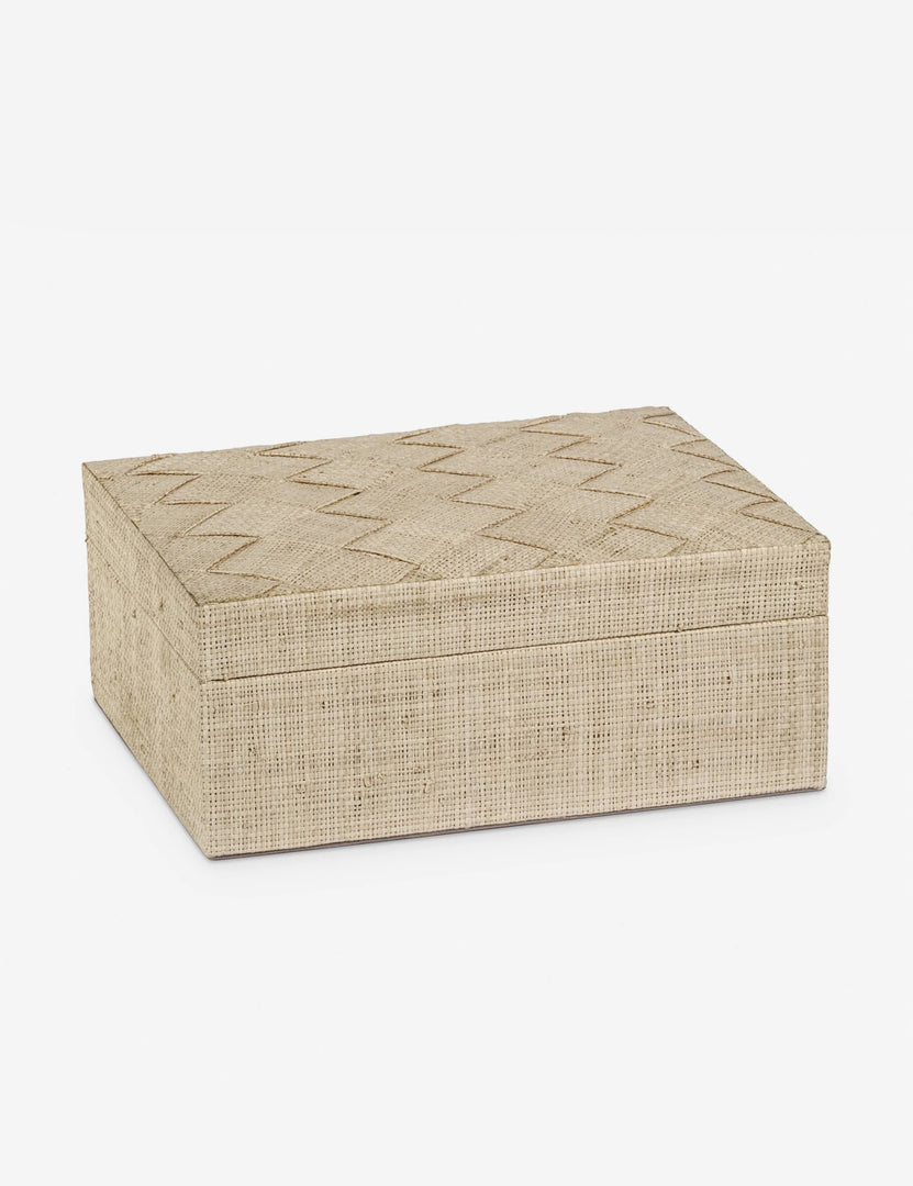 #color::natural #size::small