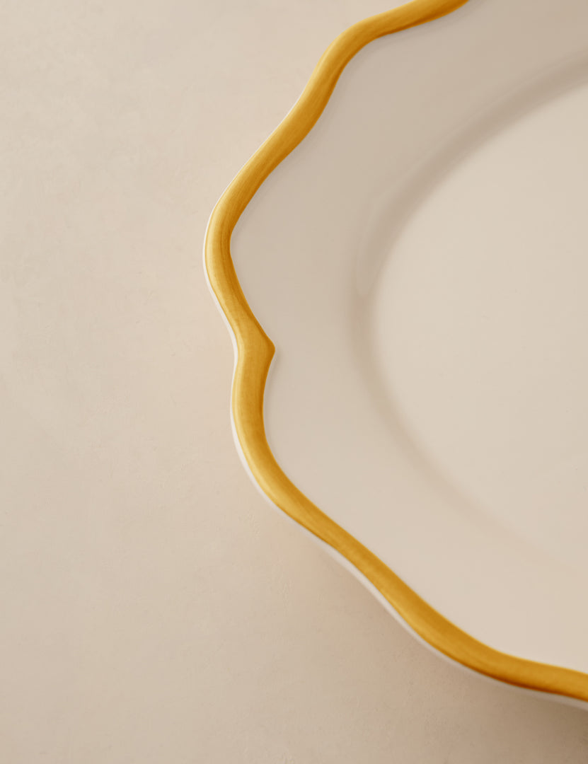 #color::giovanna-in-yellow #style::oval-platter