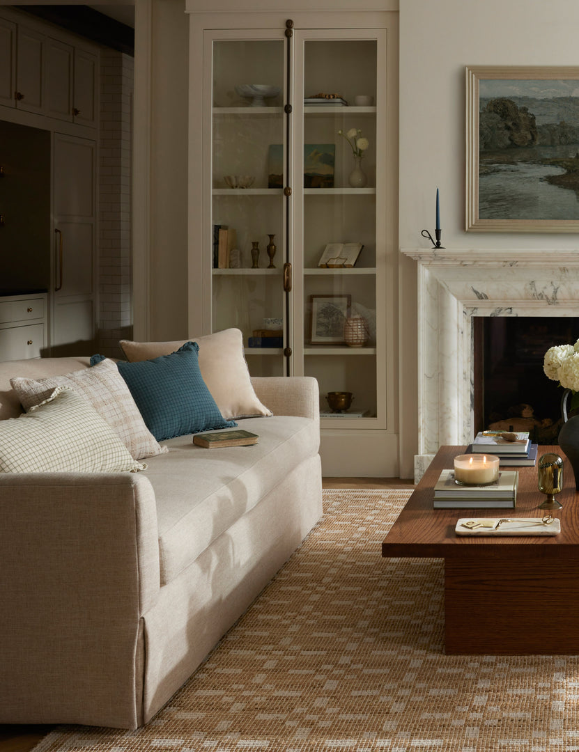 #color::ivory-and-moss #size::16--x-26- #insert::down #insert::polyester