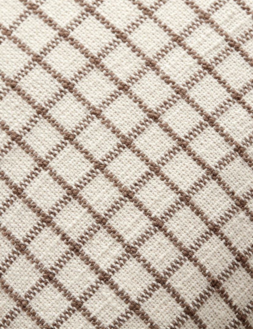 #color::ivory-and-earth #size::22--x-22- #insert::down #insert::polyester