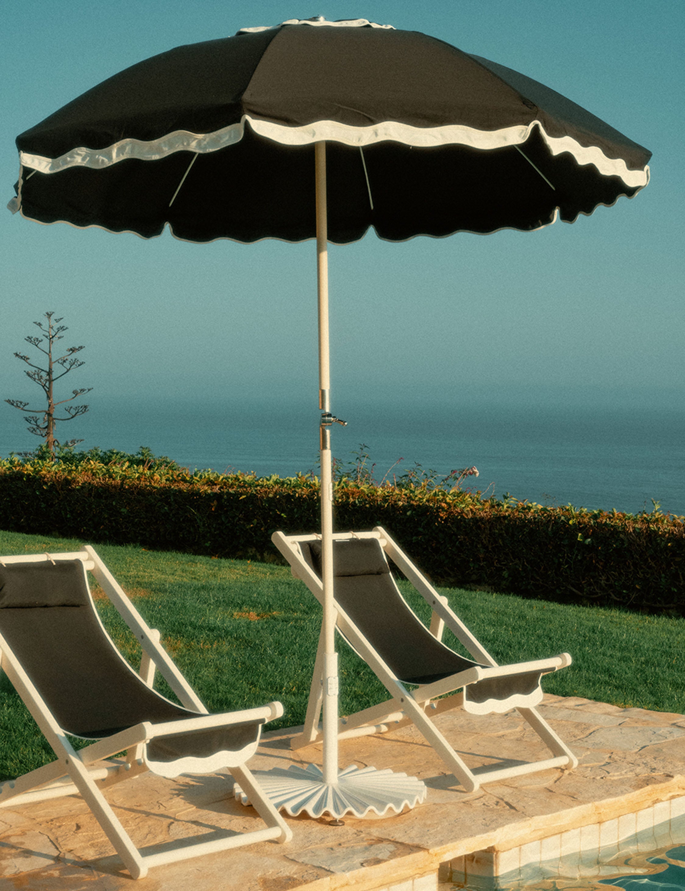 Business & Pleasure Co Clamshell Base - Thumbnail 3